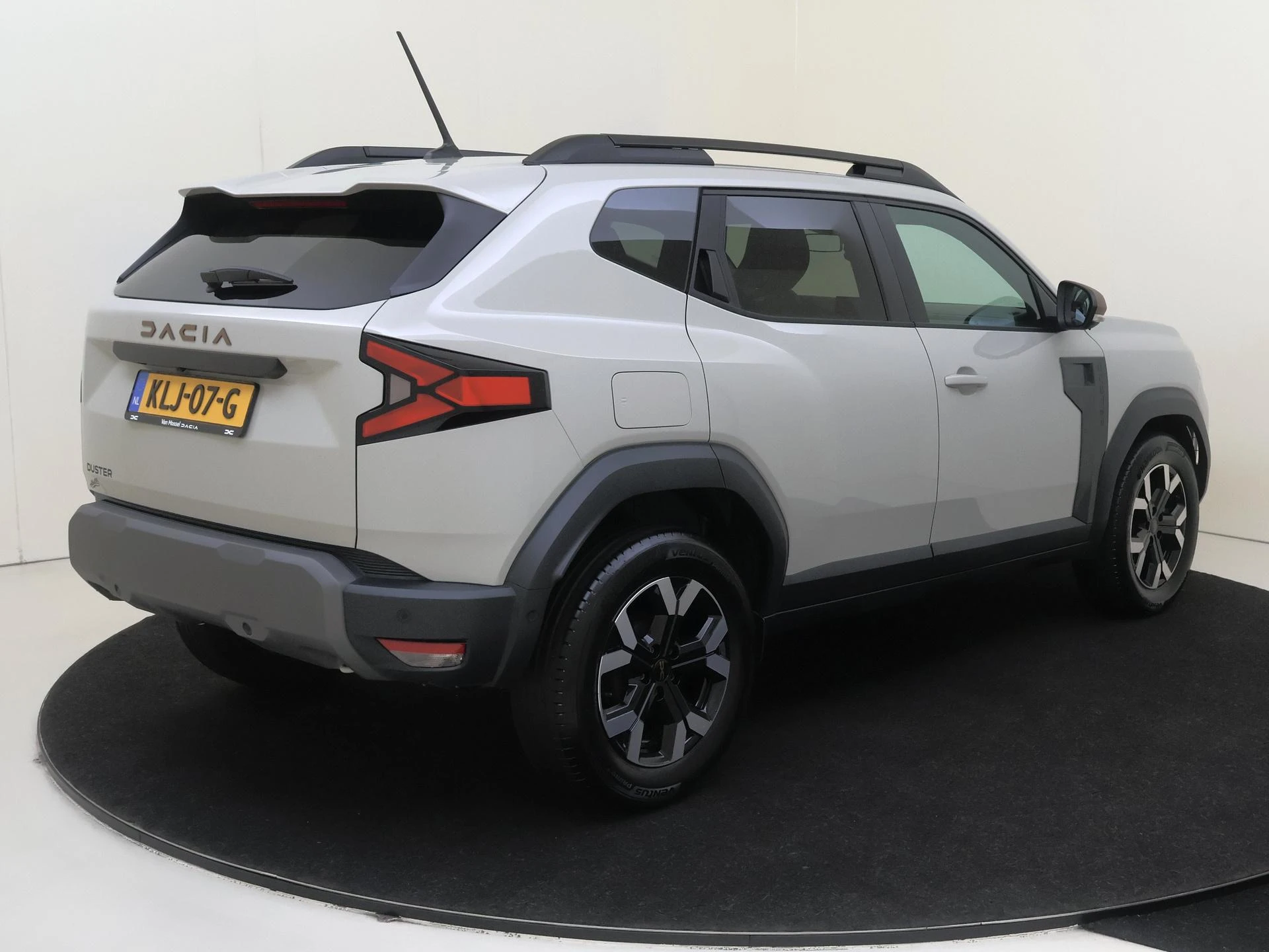 Dacia-Duster-image-3