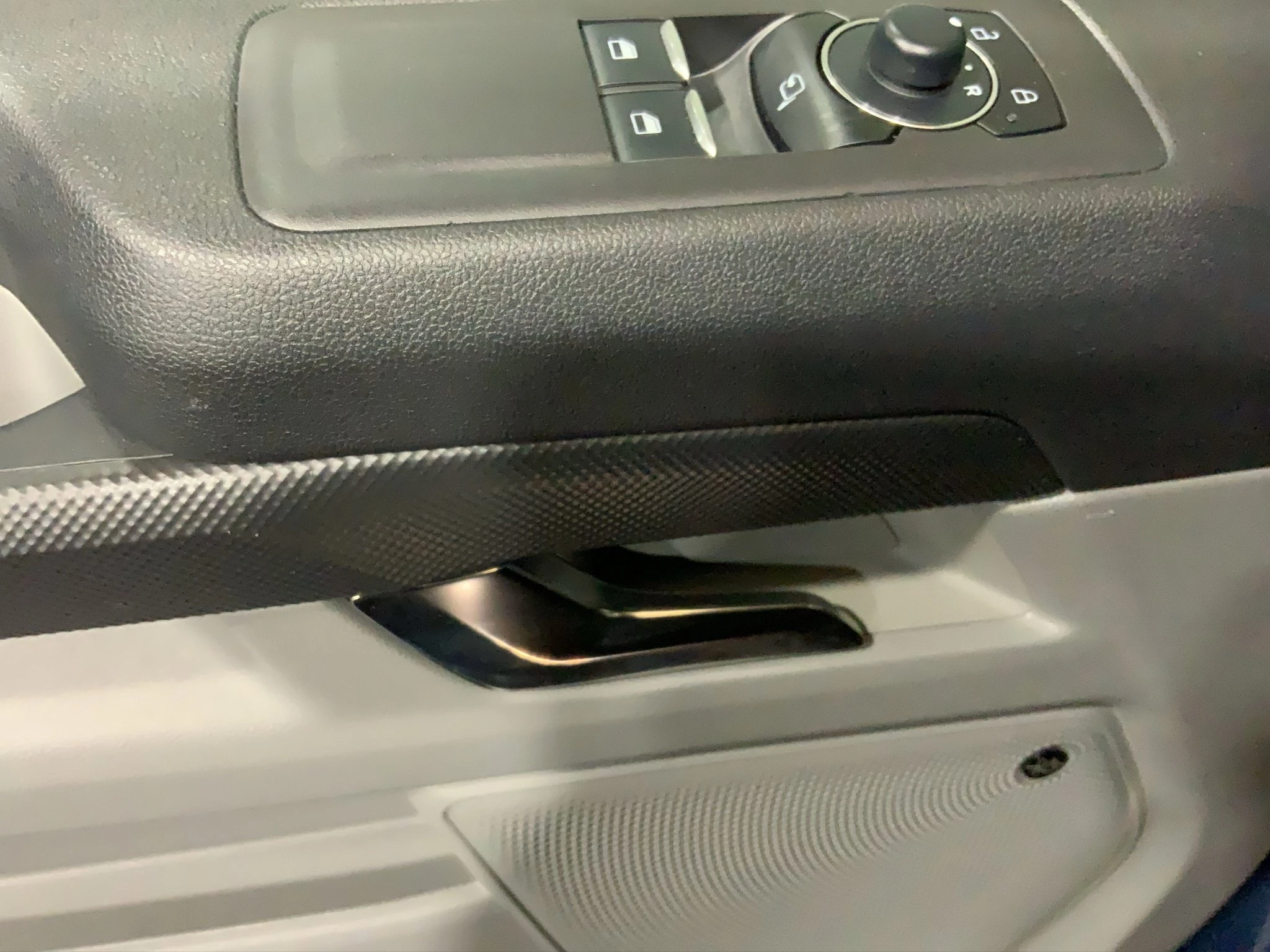 Ford-Transit Custom-image-13