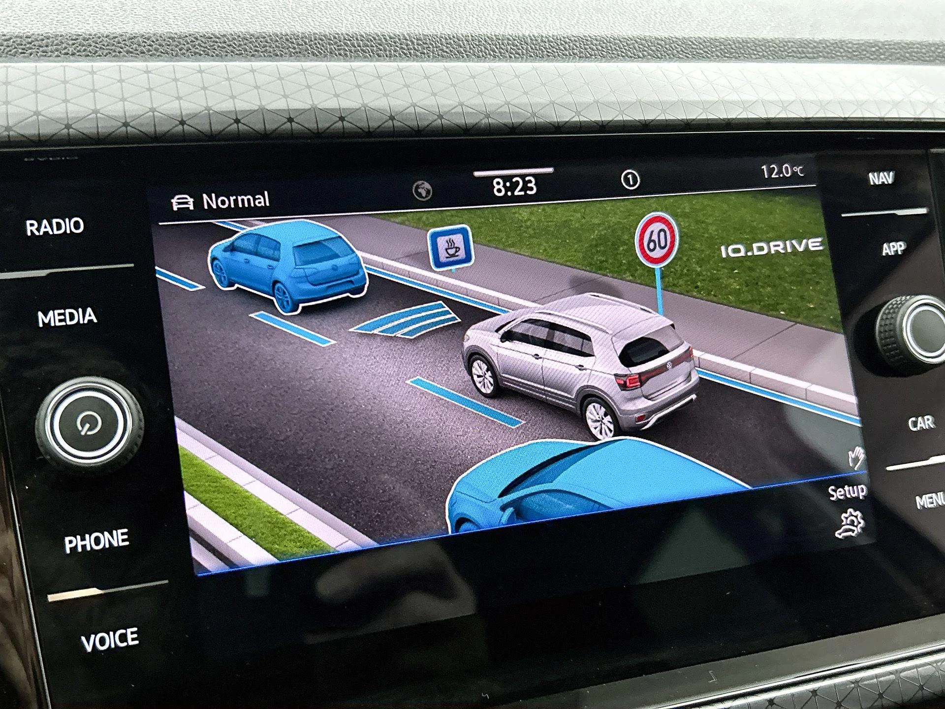 Volkswagen-T-Cross-image-10