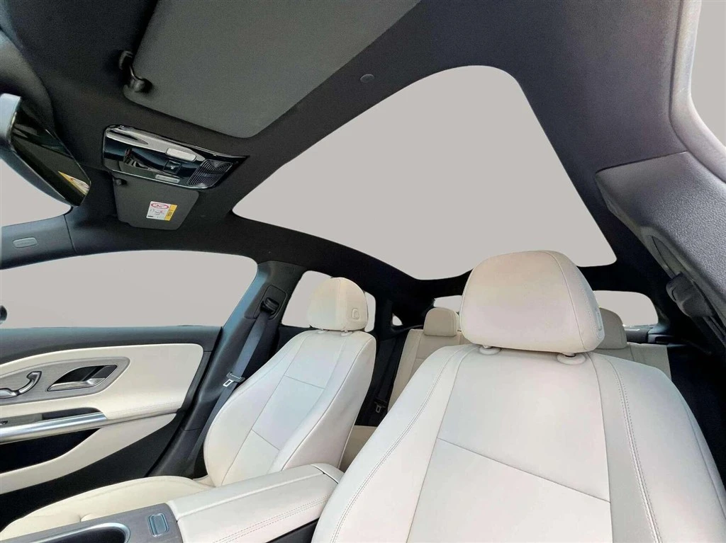 Mercedes-Benz-CLA-image-10