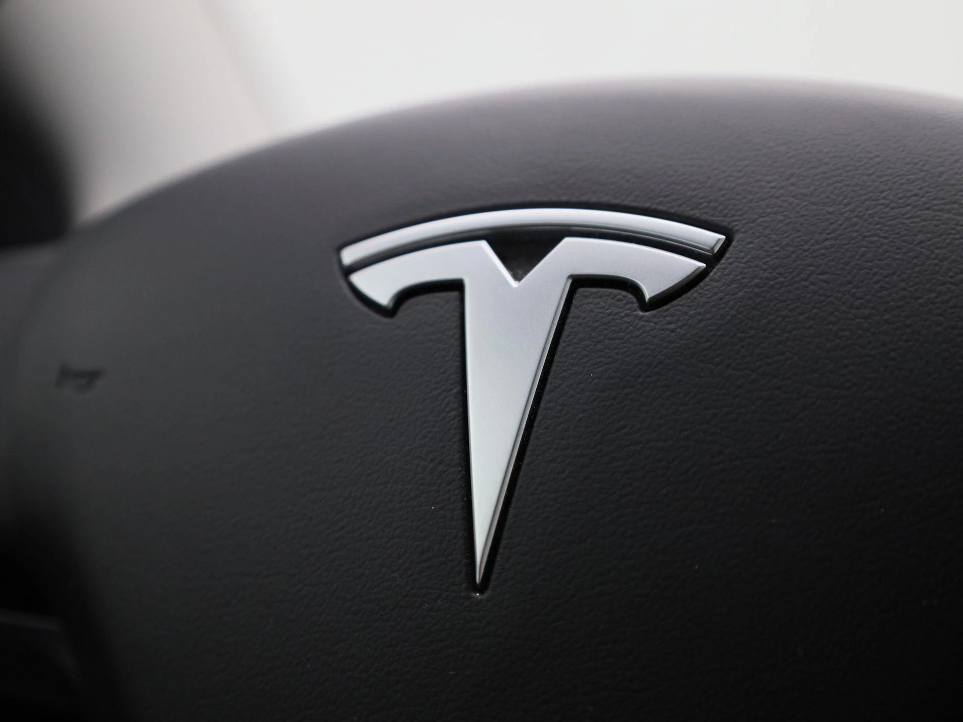 Tesla Model 3 Standard RWD Plus 60 kWh
