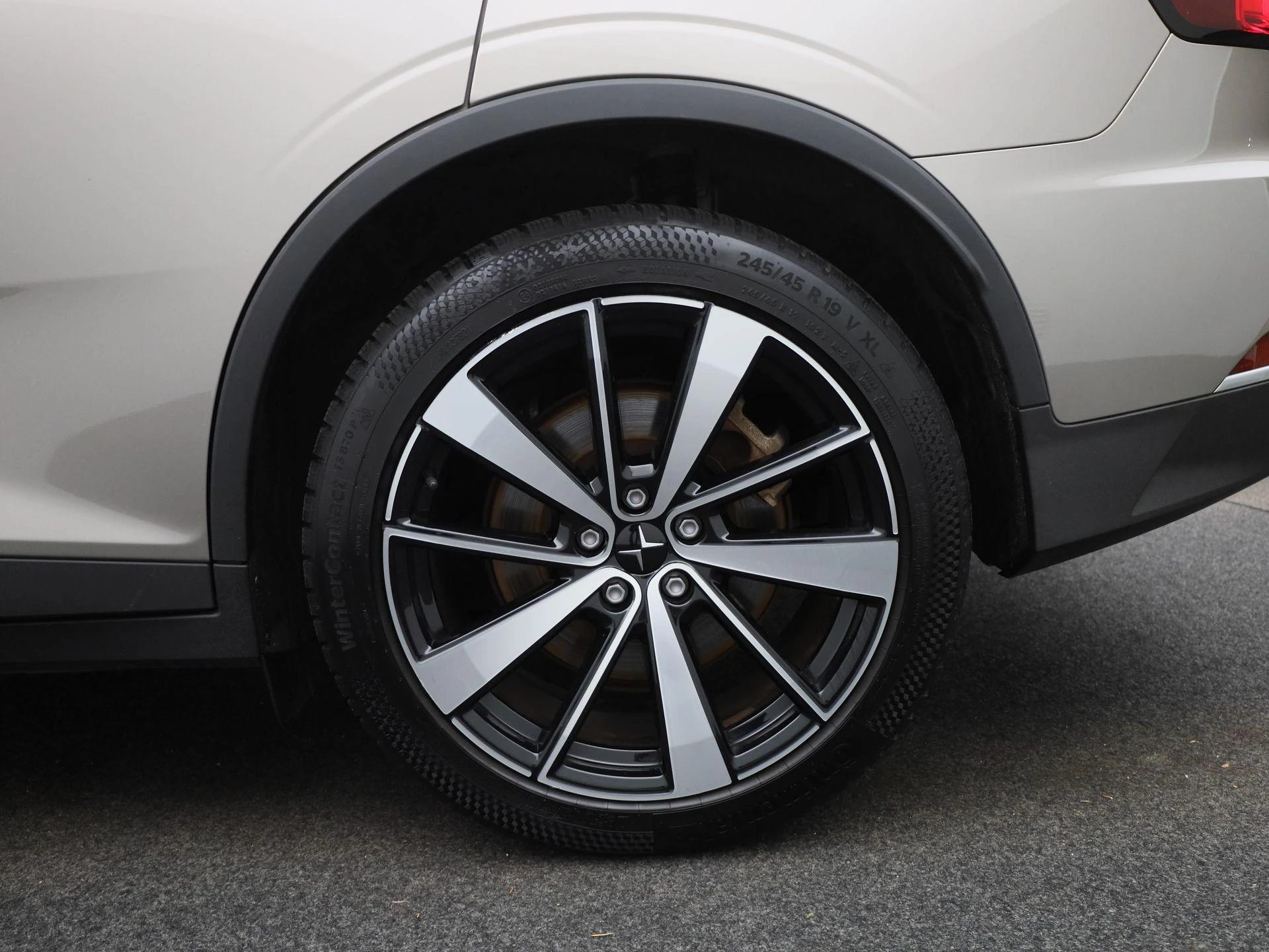 Polestar-2-image-13