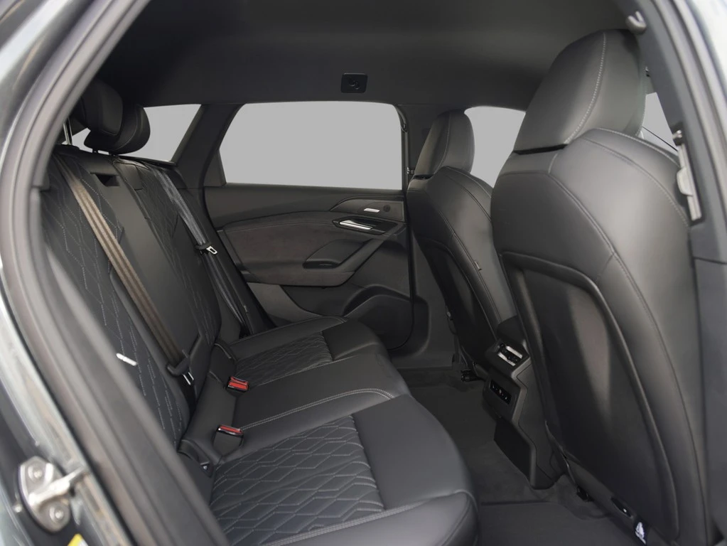 Audi-S6 Avant e-tron-image-9