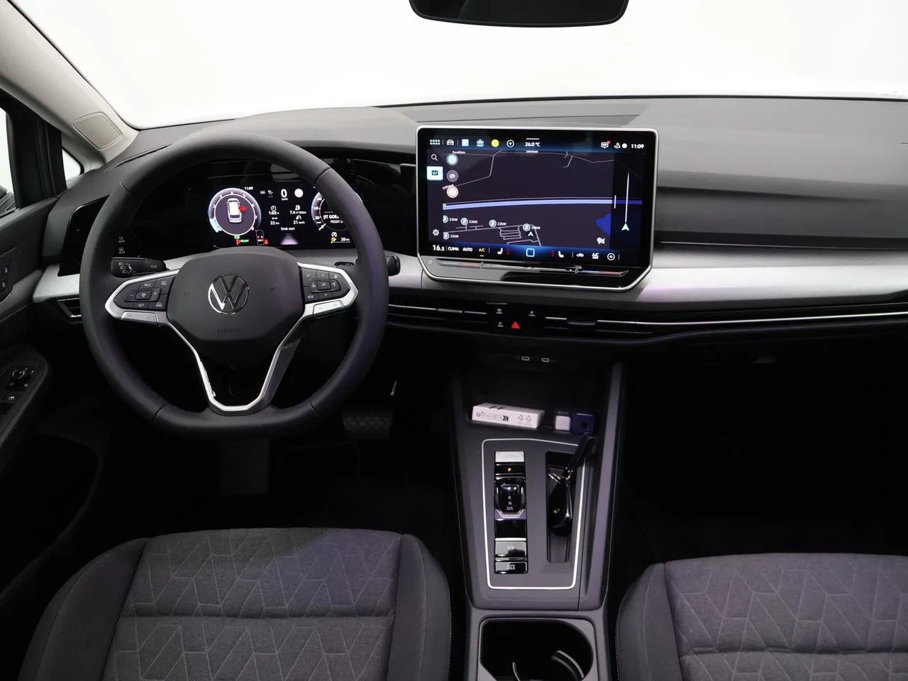 Volkswagen-Golf-image-14