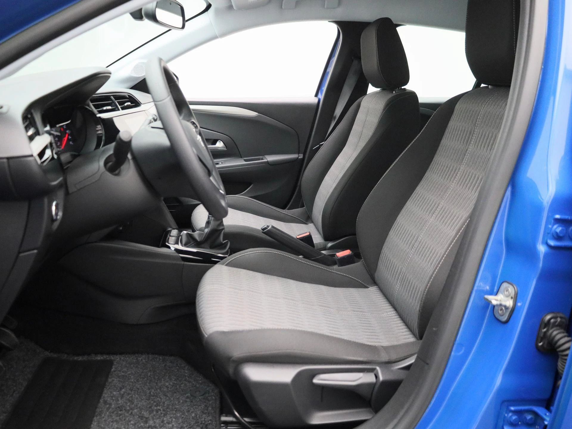 Opel-Corsa-image-9