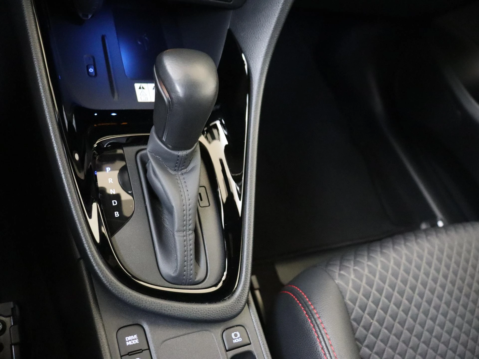 Toyota-Yaris-image-13