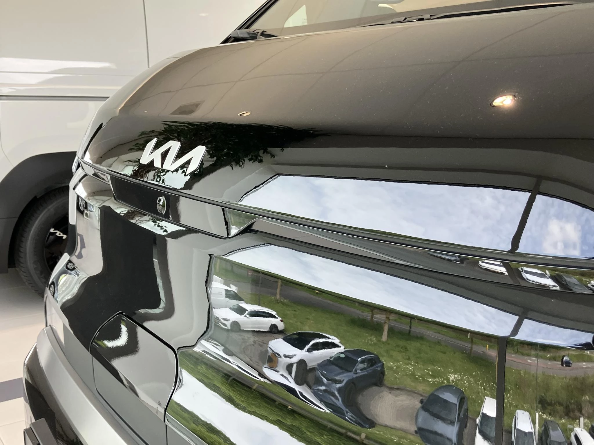Kia-PV5-image-6
