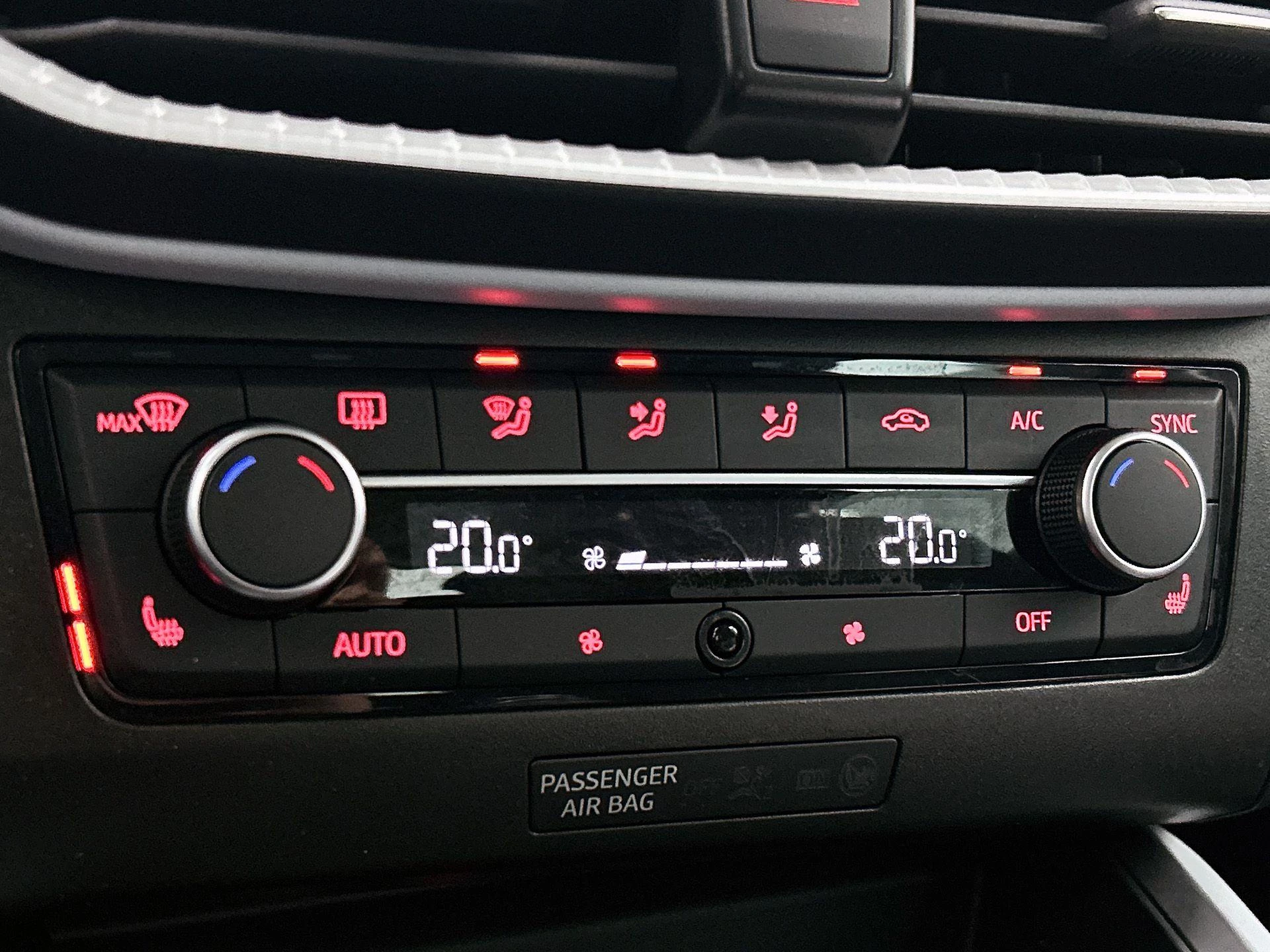 SEAT-Arona-image-22