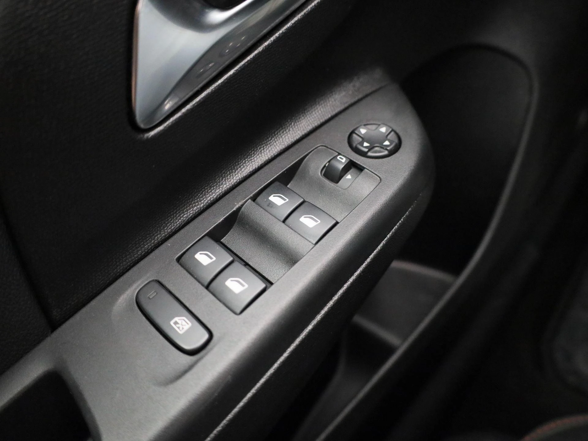 Opel-Corsa-image-19