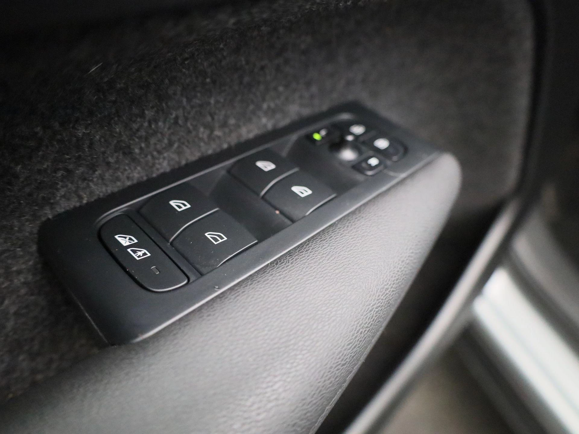 Volvo XC40 B3 Core DCT