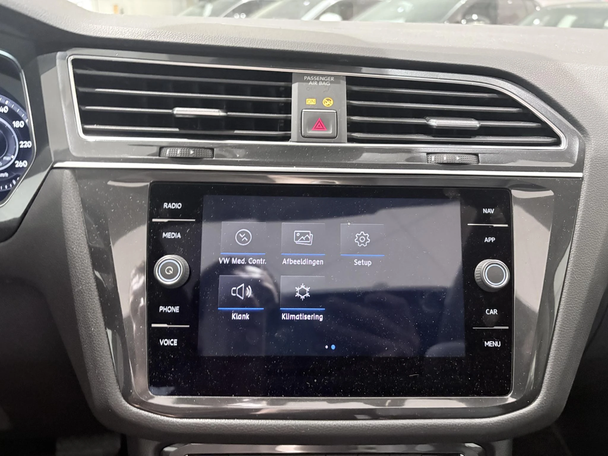 Volkswagen-Tiguan Allspace-image-27