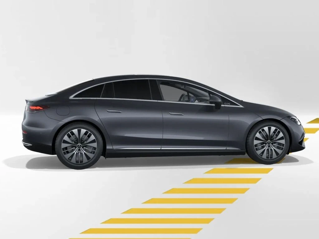 Mercedes-Benz-EQE 350+-image-7