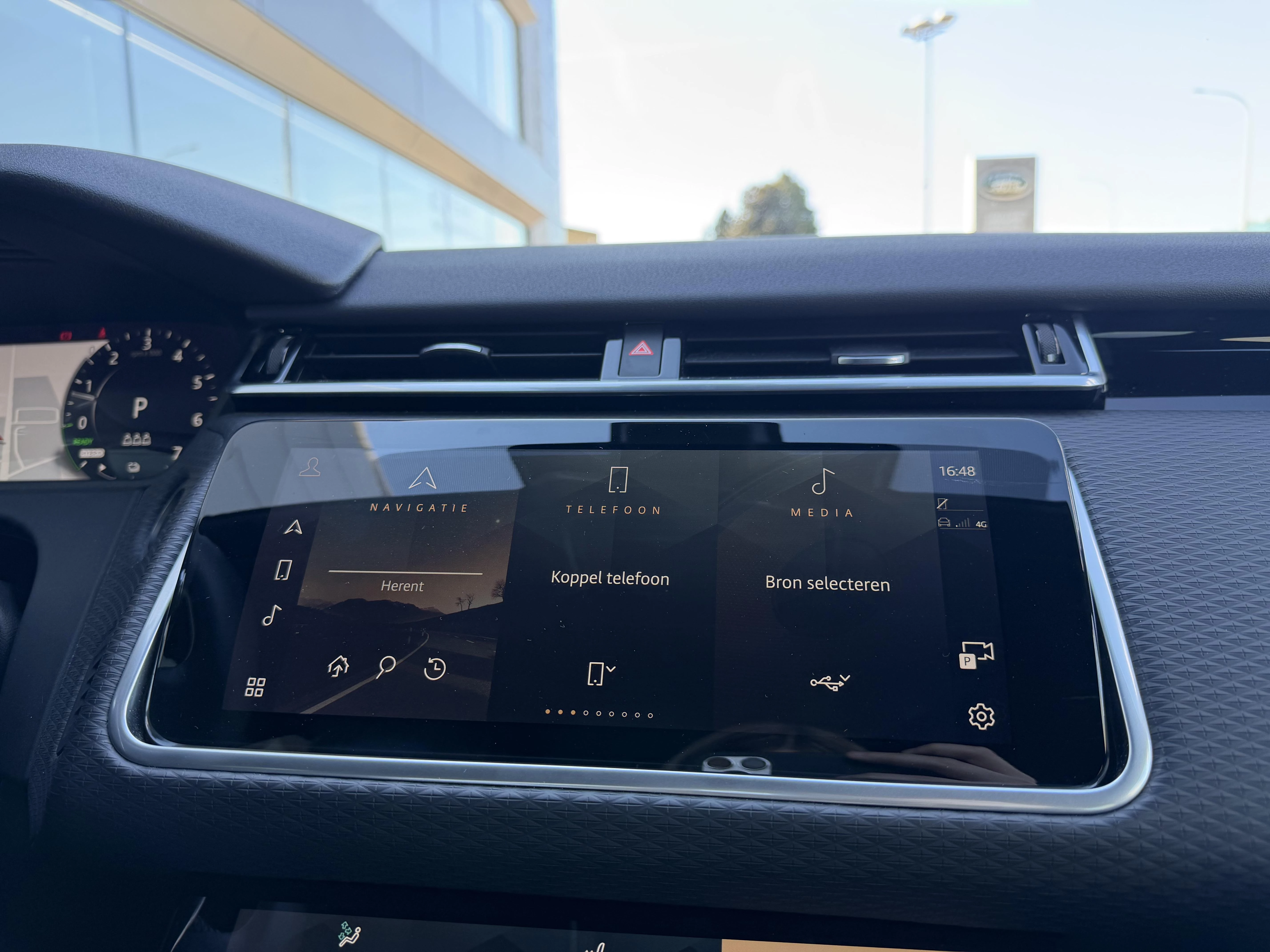 Land Rover Range Rover Velar P400e R-Dynamic S
