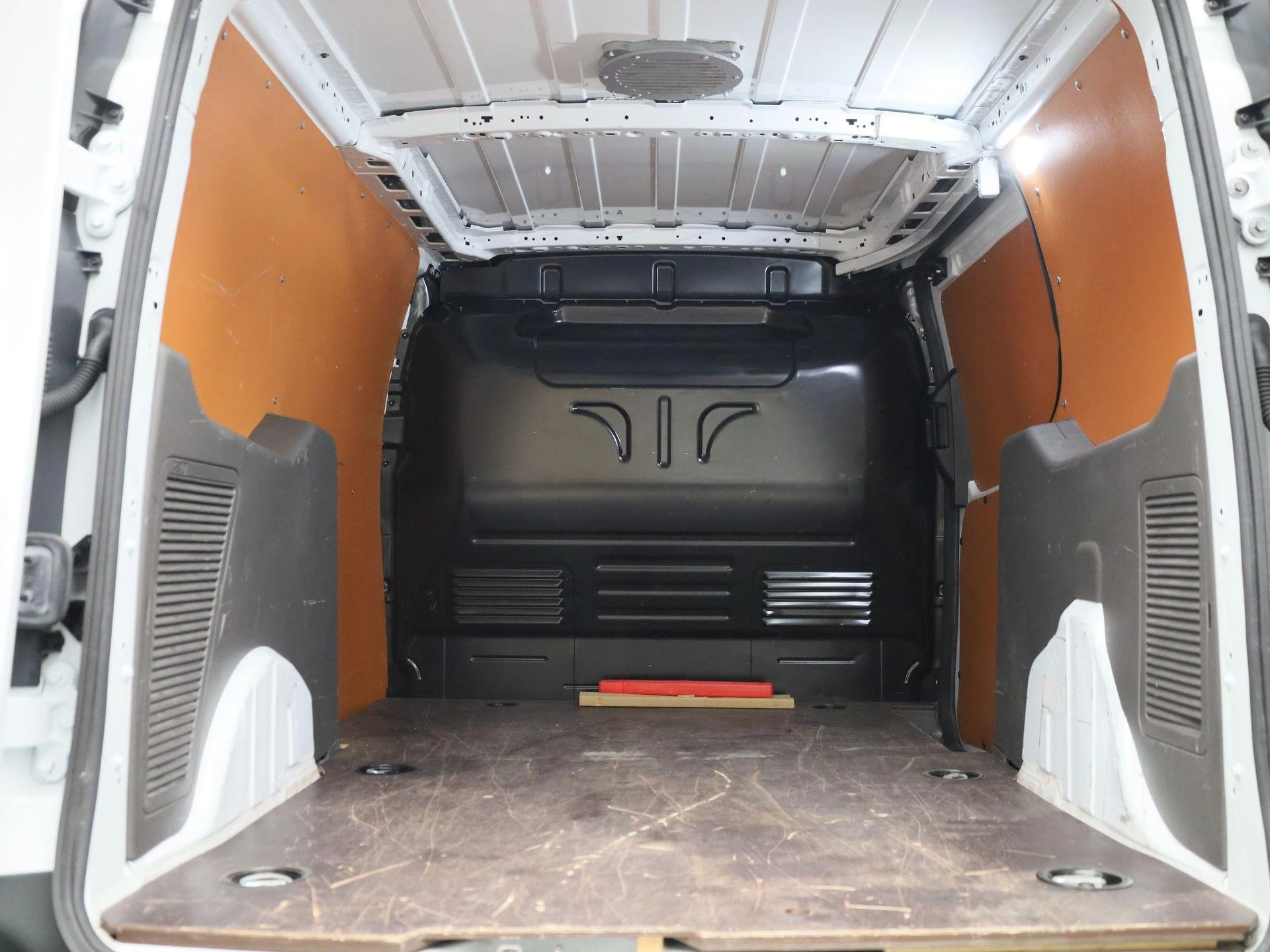 Ford-Transit Connect-image-17
