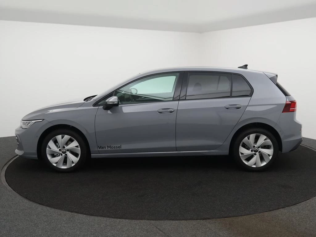 Volkswagen Golf VIII Golf Life Business 1.5eTSI 116PK AUTOMAAT * DEMO *