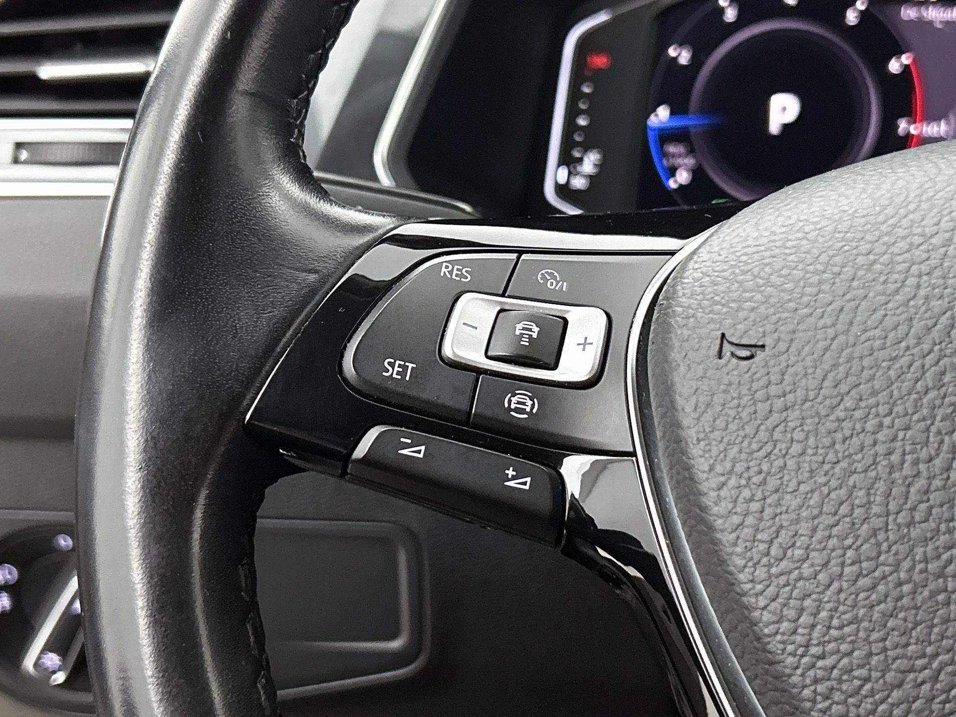 Volkswagen-Tiguan Allspace-image-5