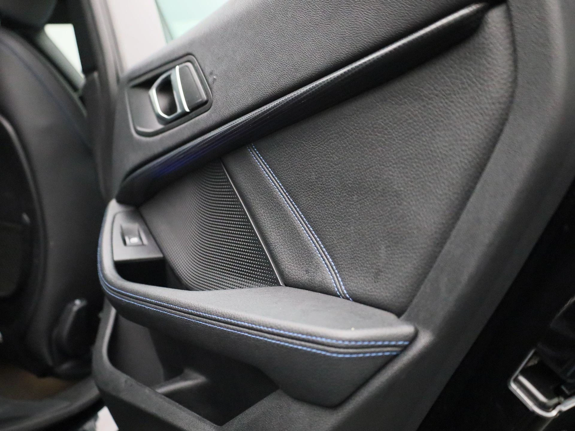 BMW-2 Serie-image-37