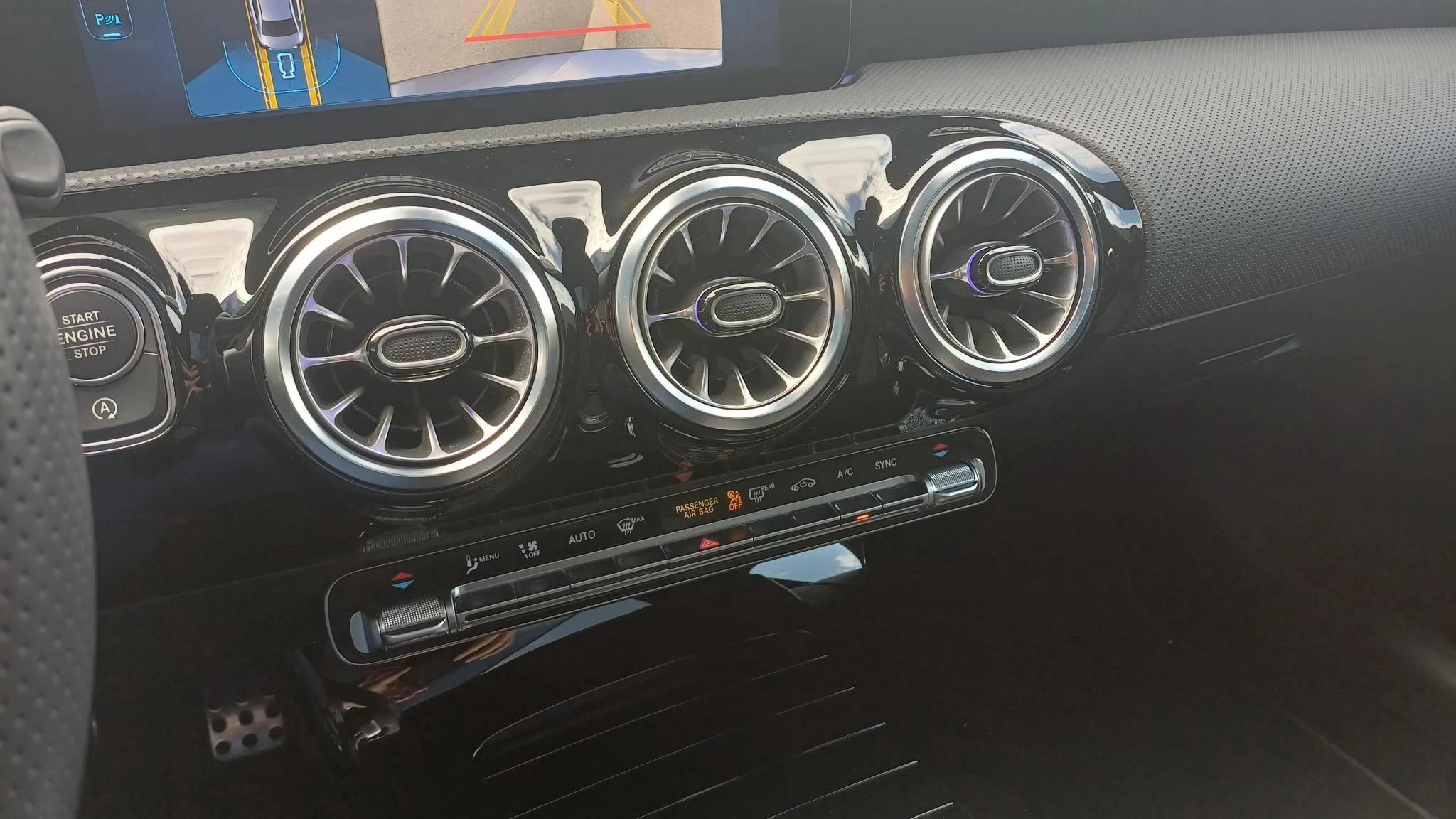 Mercedes-Benz A-Klasse 180 Star Edition Limousine + PANORAMISCH DAK + MULTIBEAM + CARPLAY +