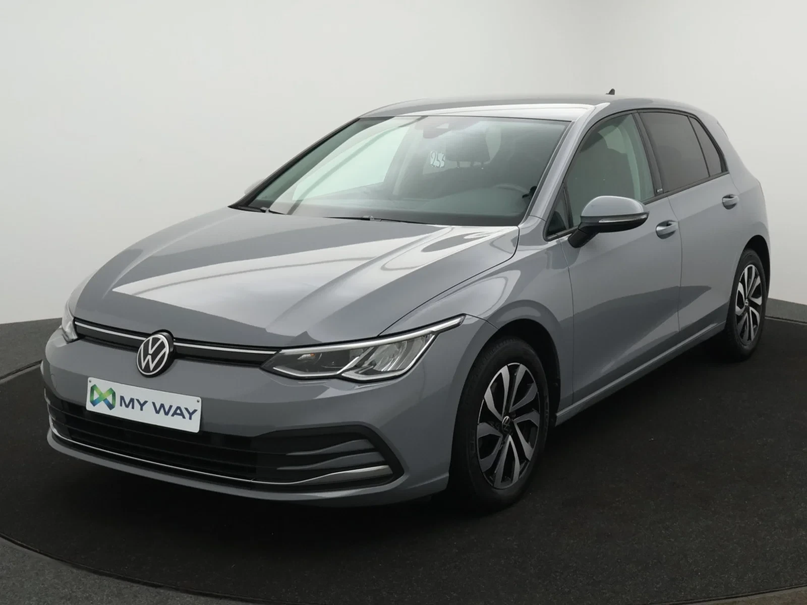 Volkswagen-Golf-image-0