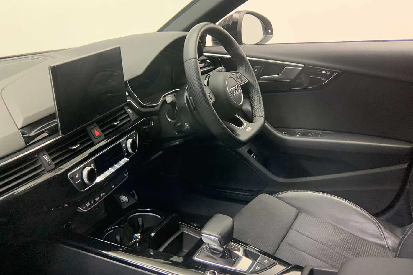 Audi-A4-image-1