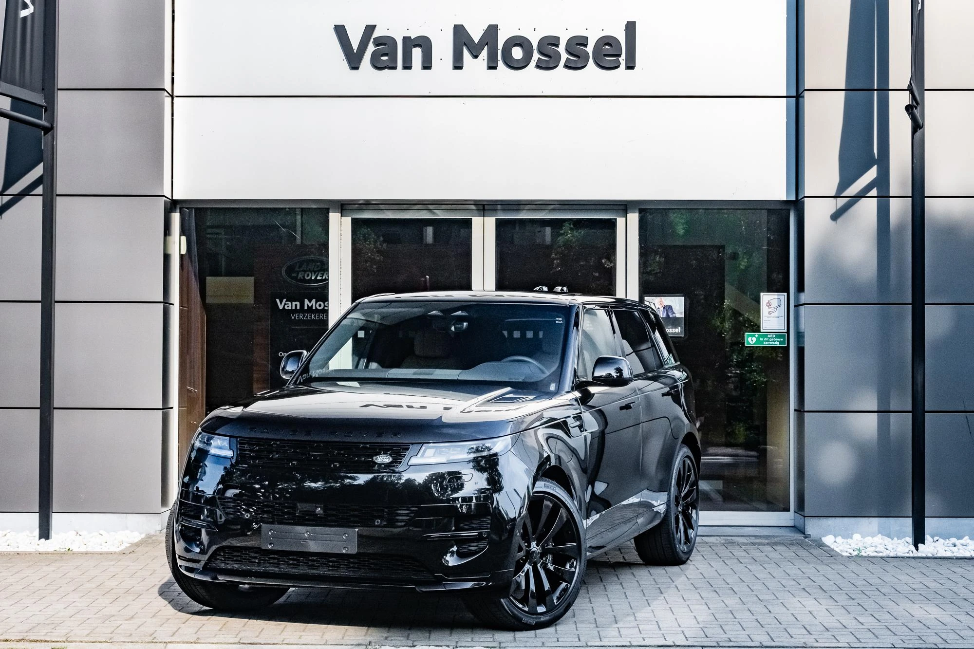 Land Rover-Range Rover Sport-image-0