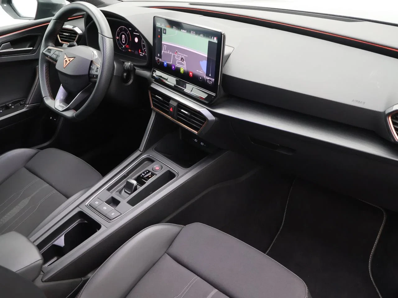 CUPRA Leon Sportstourer ST e-Hybrid (PHEV) Leon Break PHEV 1.4e-HYBRID 204PK *AUTOMAAT*LEDER*SPORTZETELS*CAMERA*PDC*NAVI*APP-CONNECT*ACC*...*