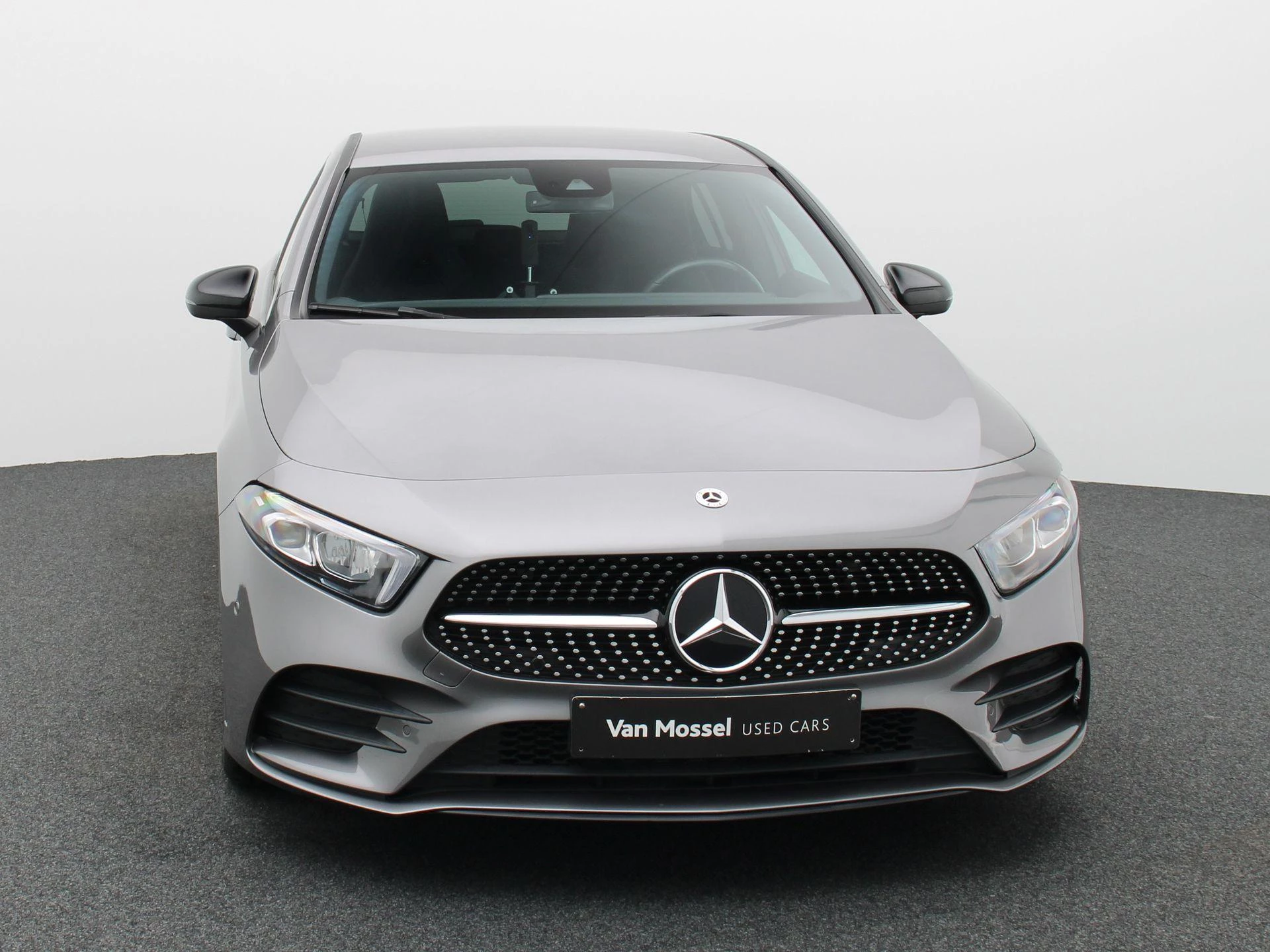 Mercedes-Benz-A-Klasse-image-2