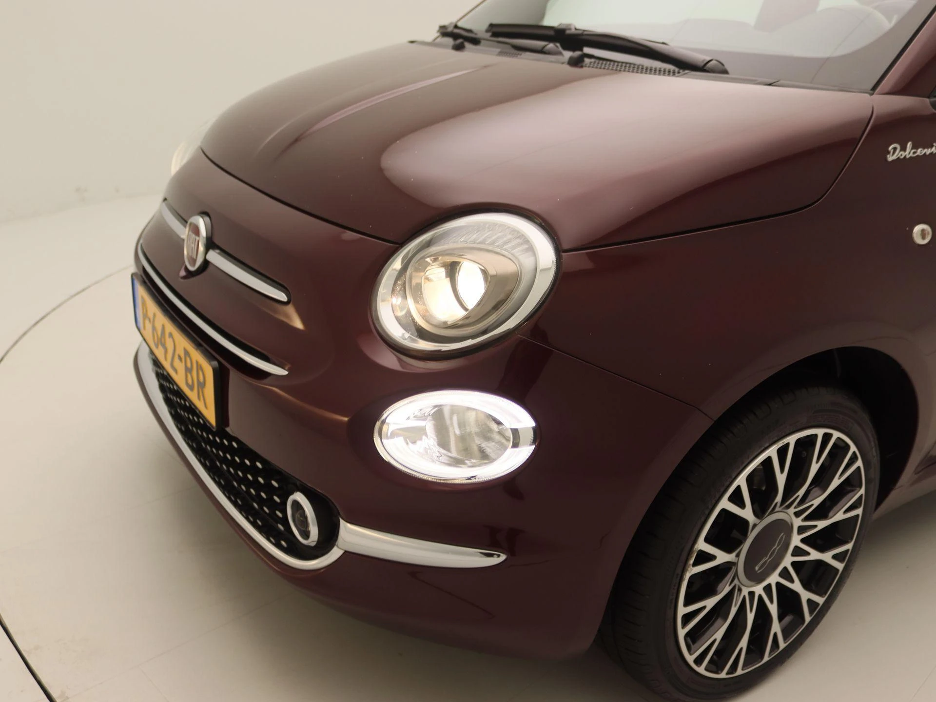 Fiat-500C-image-15