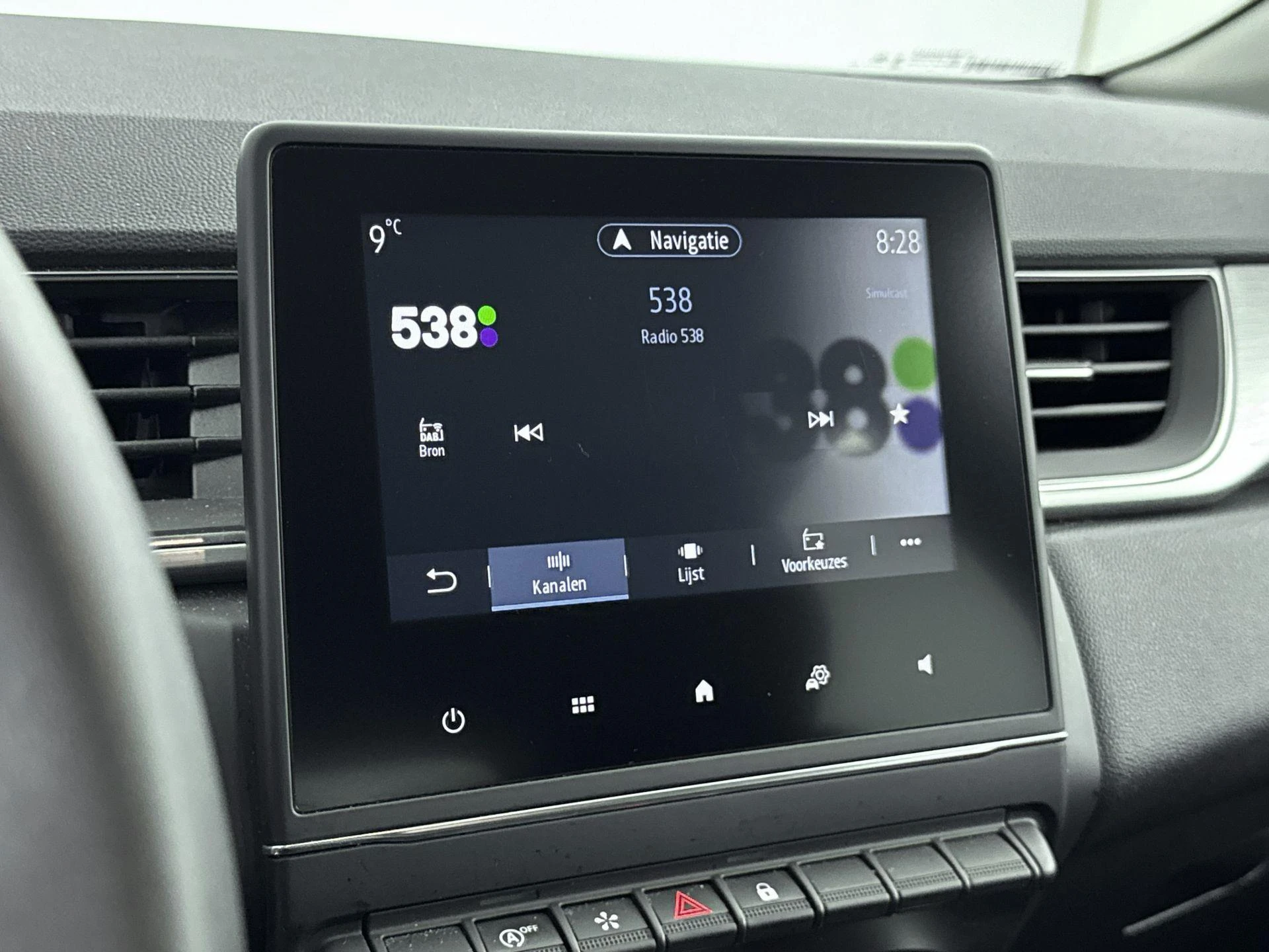 Renault-Captur-image-17