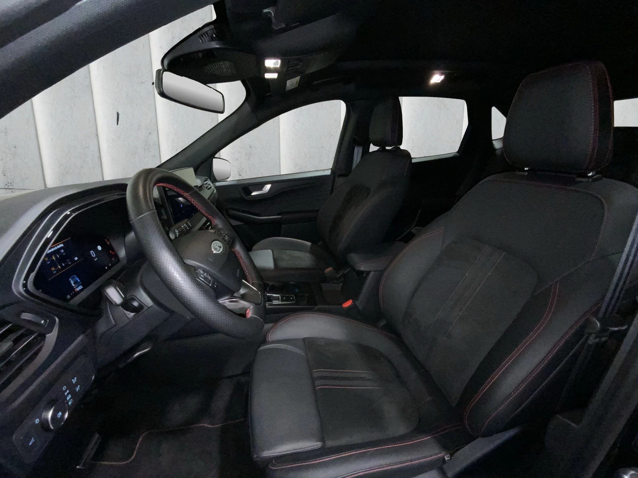 Ford Kuga ST-Line X Aut.*PANO*AHK*360GRAD*LED-MATRIX*NAVI*GRA*WINTER-PKT..