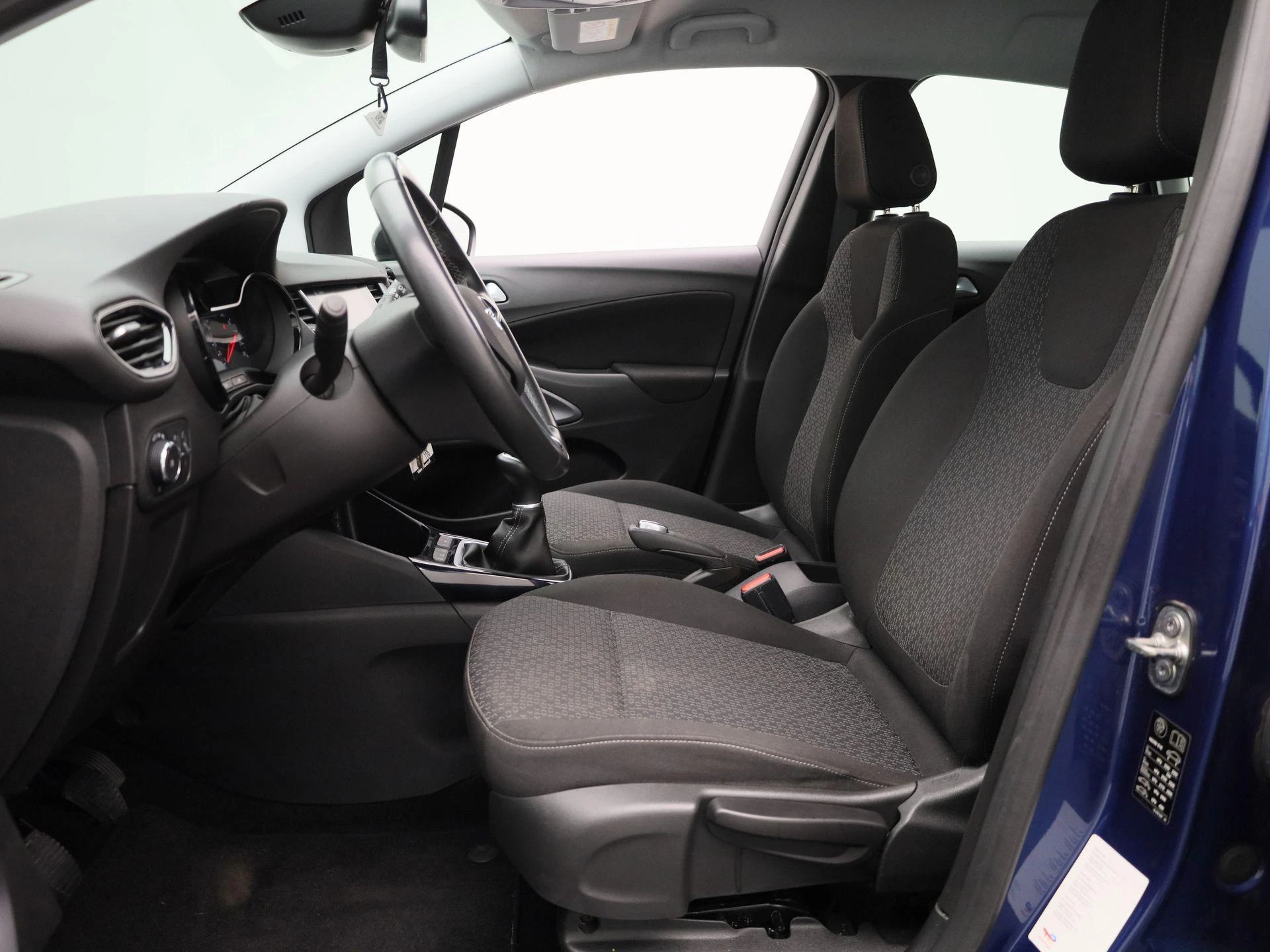 Opel-Crossland X-image-9