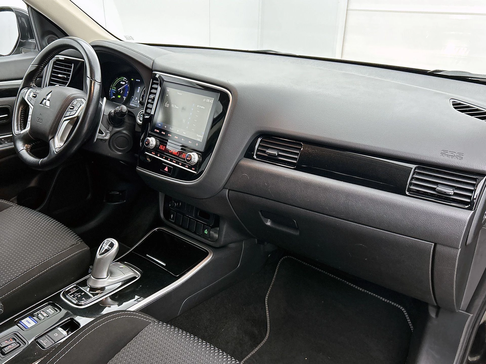 Mitsubishi-Outlander-image-21