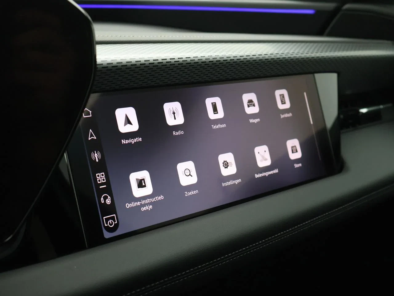 Audi-A6 Avant e-tron-image-16