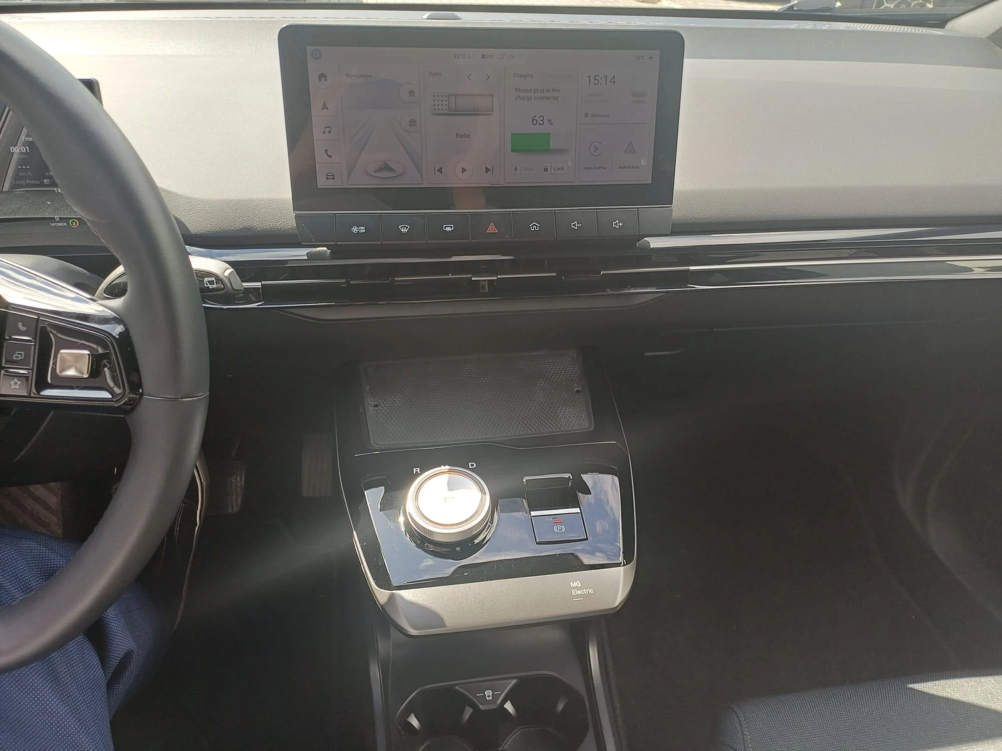 MG MG4 EV 64 kWh Luxury
