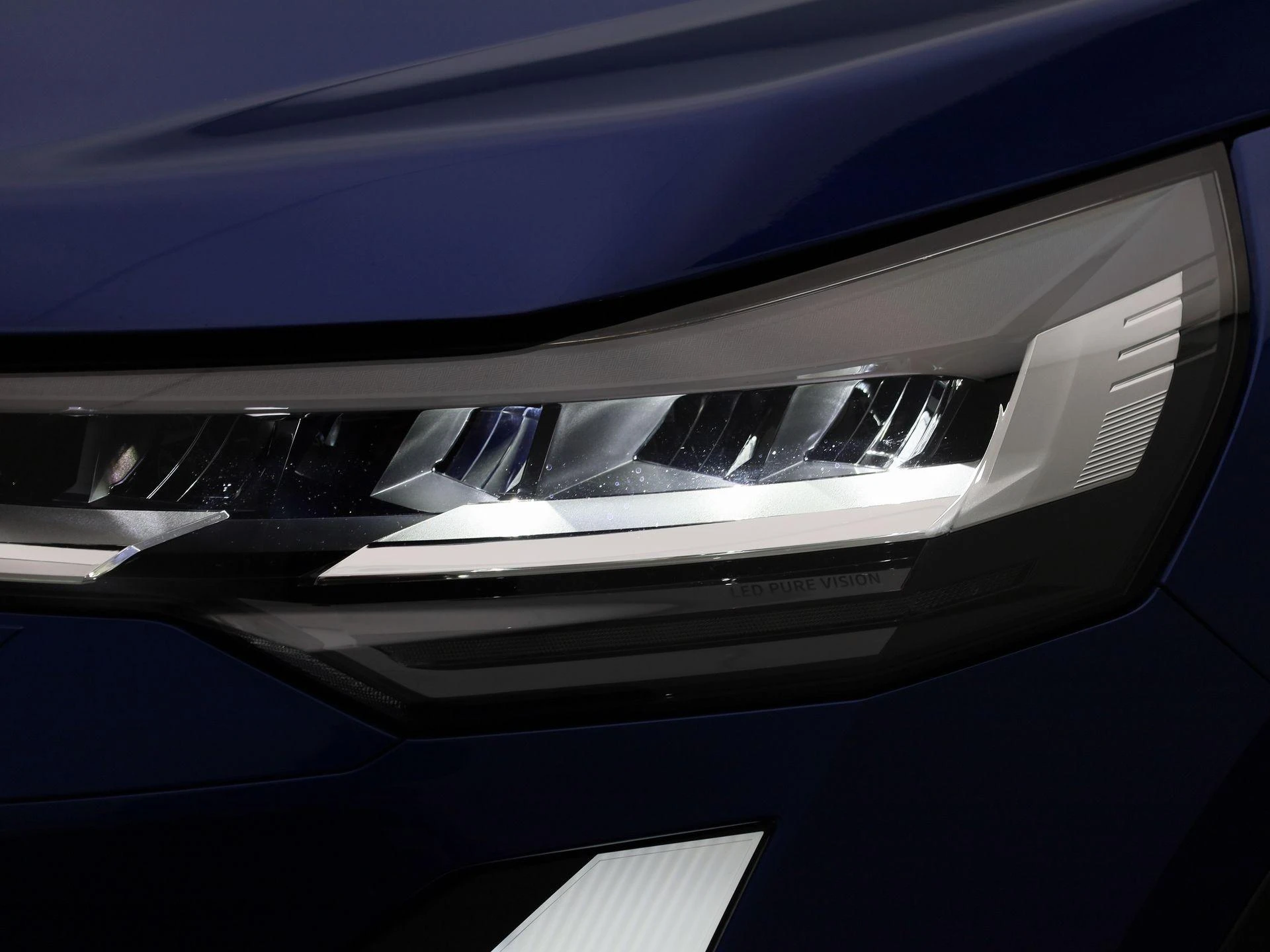 Renault-Captur-image-12