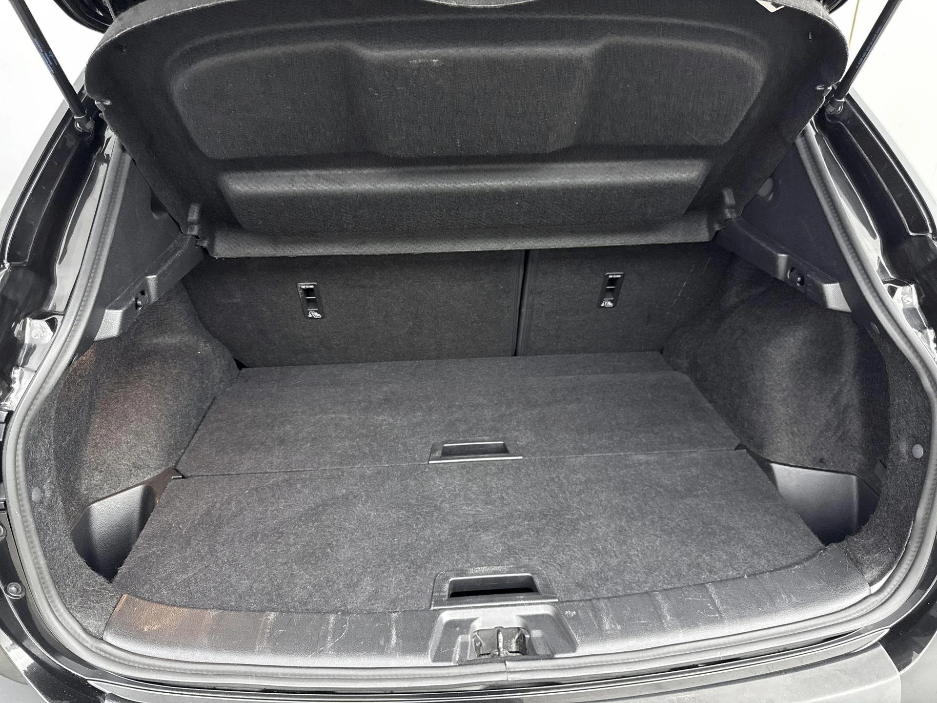 Nissan-QASHQAI-image-21