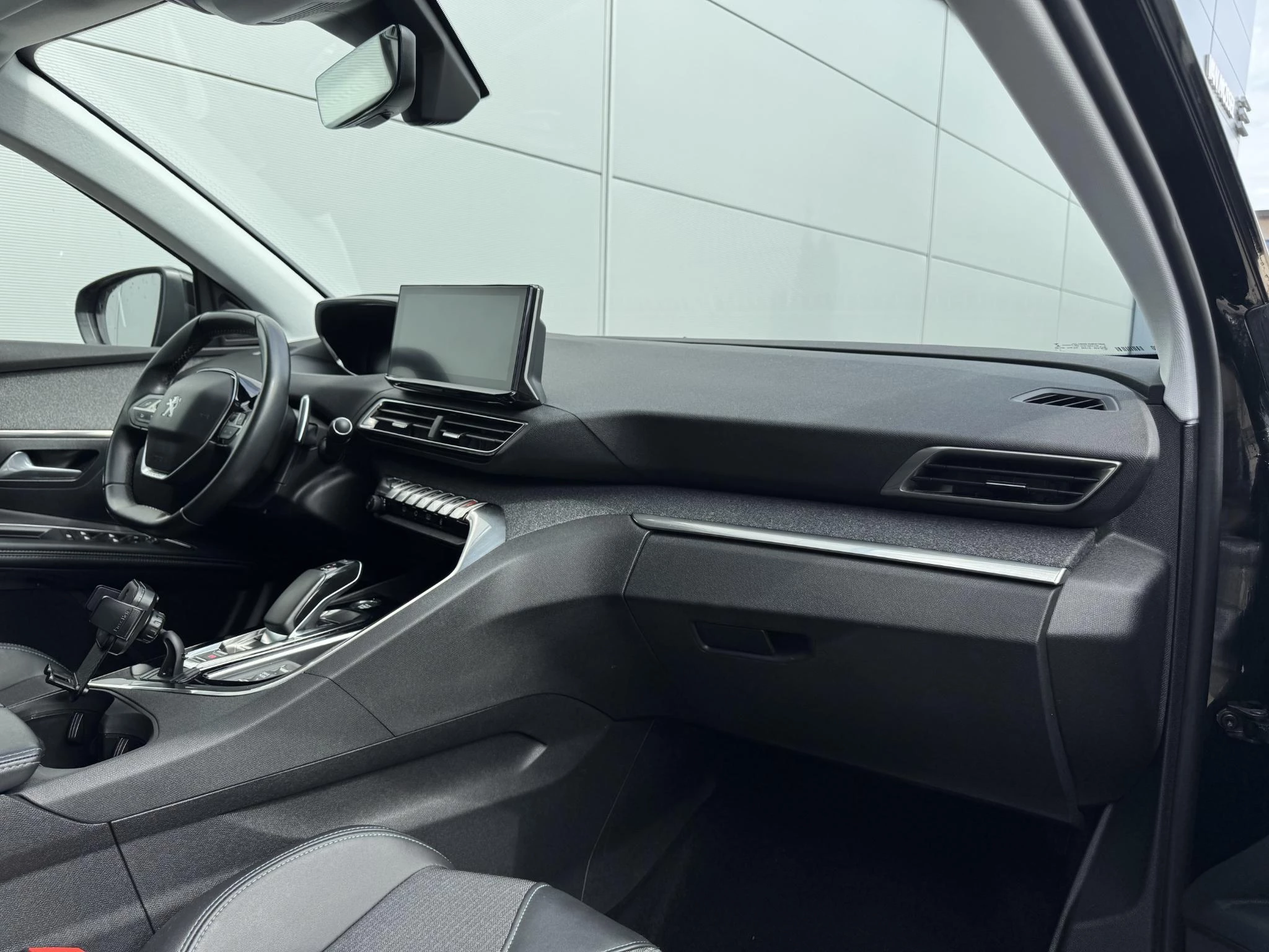 Peugeot-3008-image-11