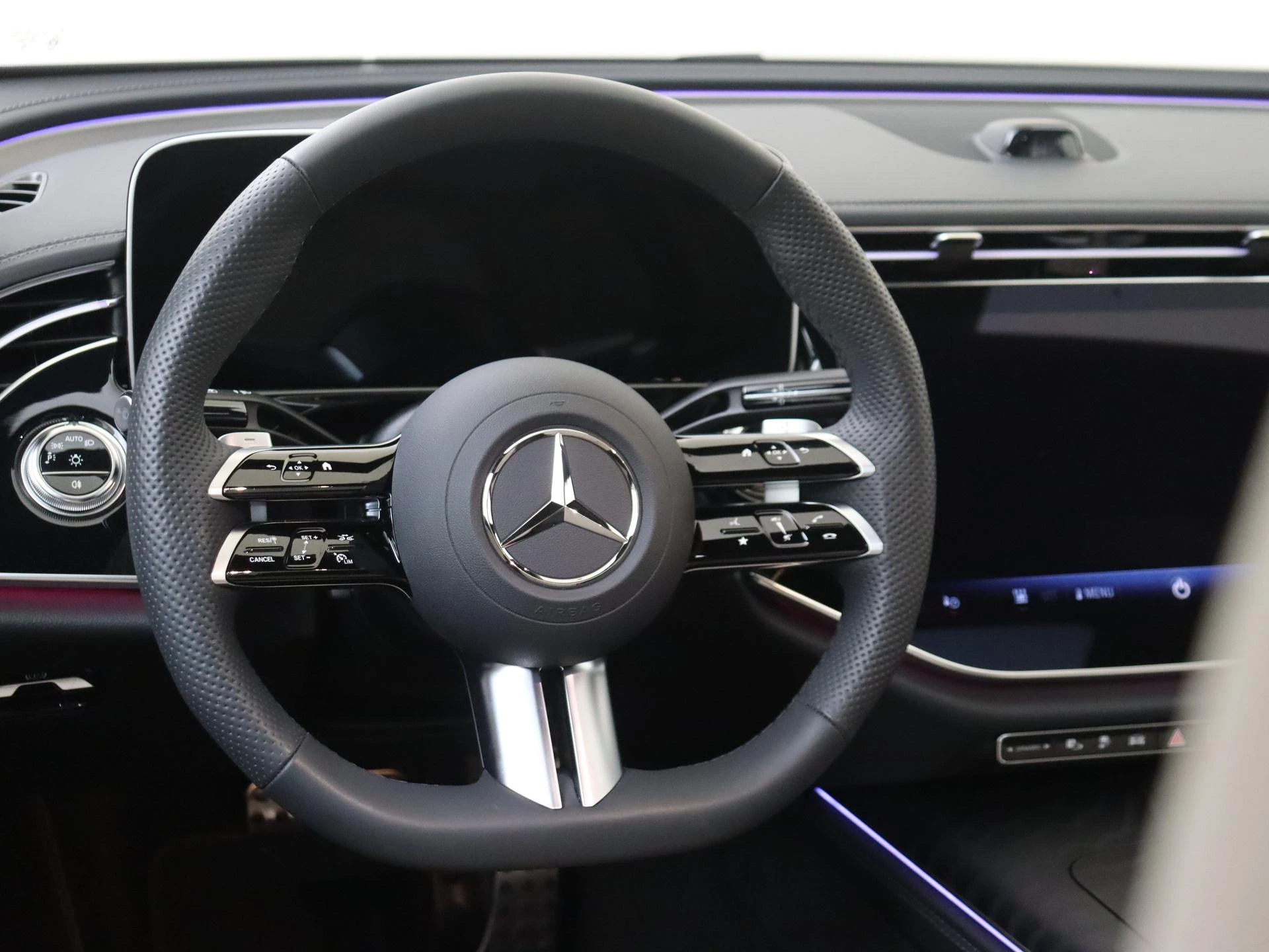 Mercedes-Benz E-Klasse 300 e AMG-Line