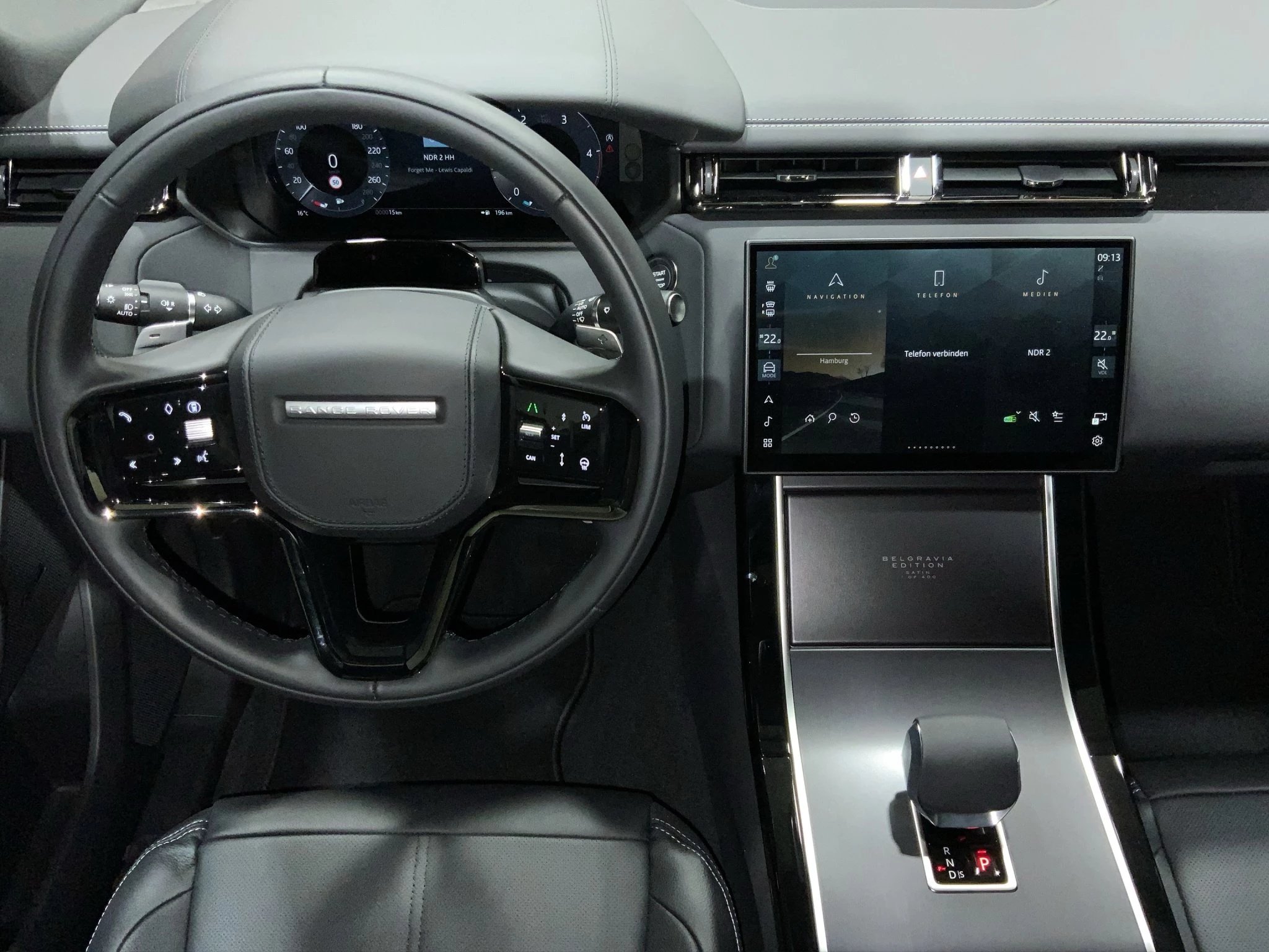 Land Rover Range Rover Velar Belgravia Edition Satin 3.0 D300