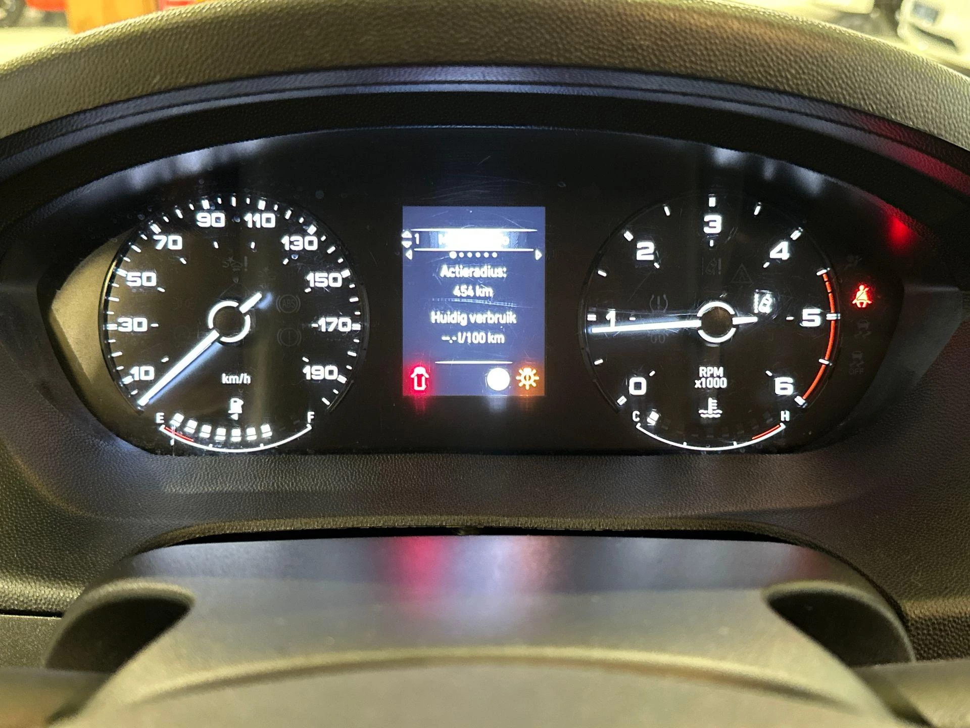 Opel-Movano-image-10