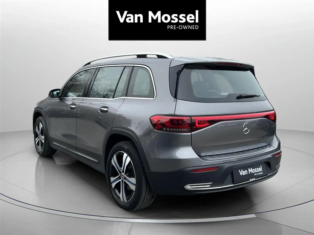 Mercedes-Benz-EQB-image-6