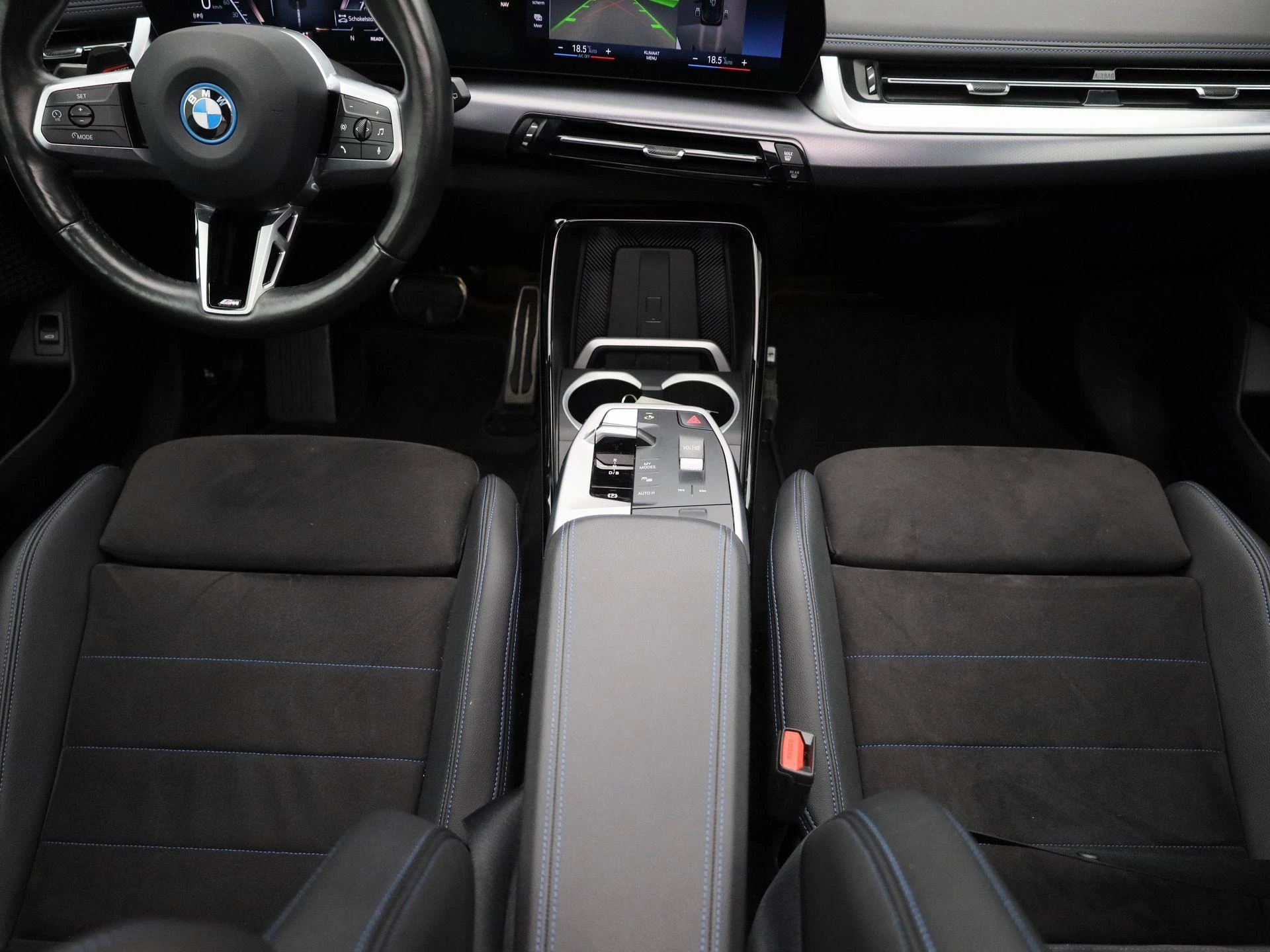 BMW-iX1-image-8