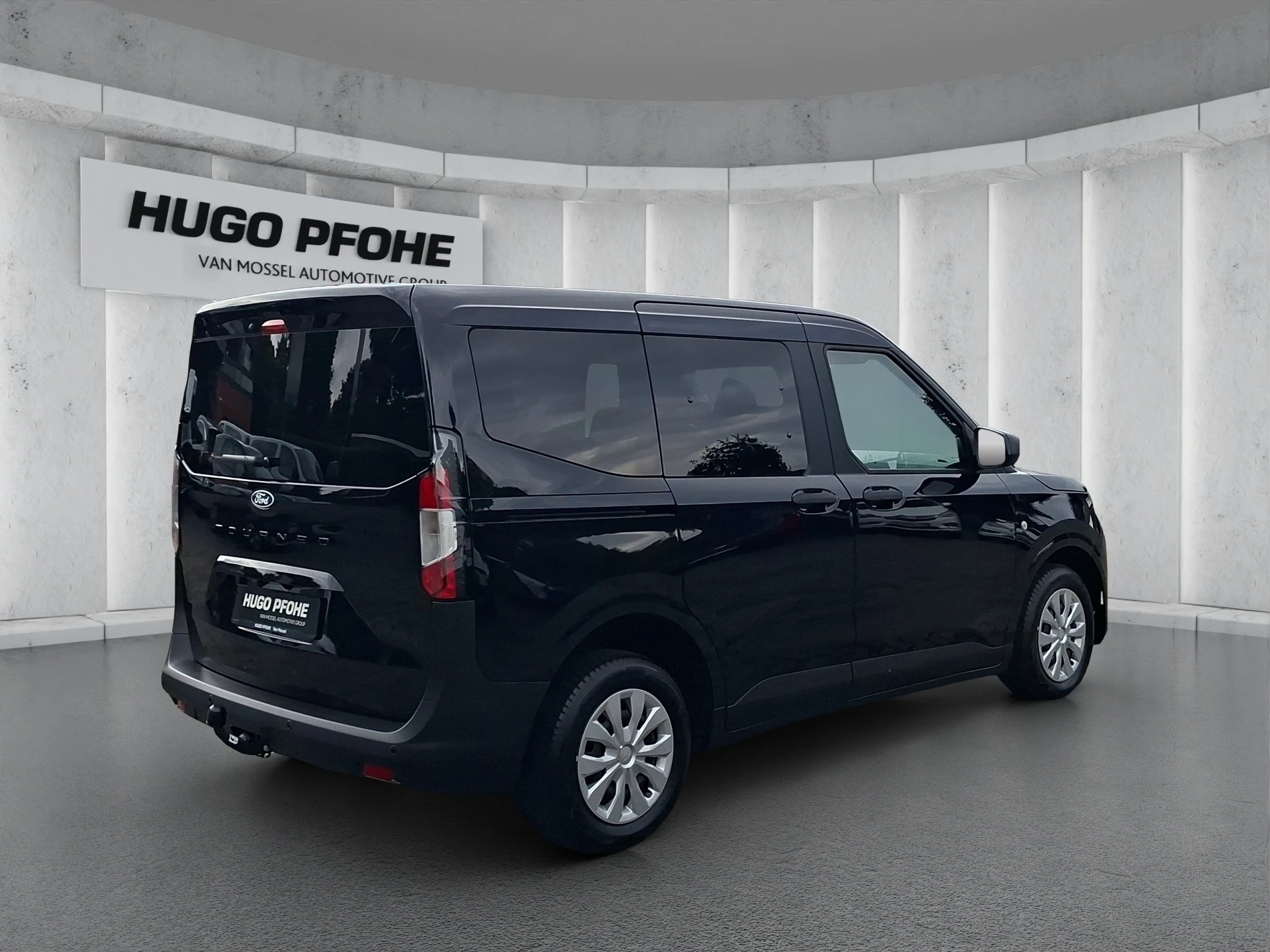 Ford-Tourneo Courier-image-4