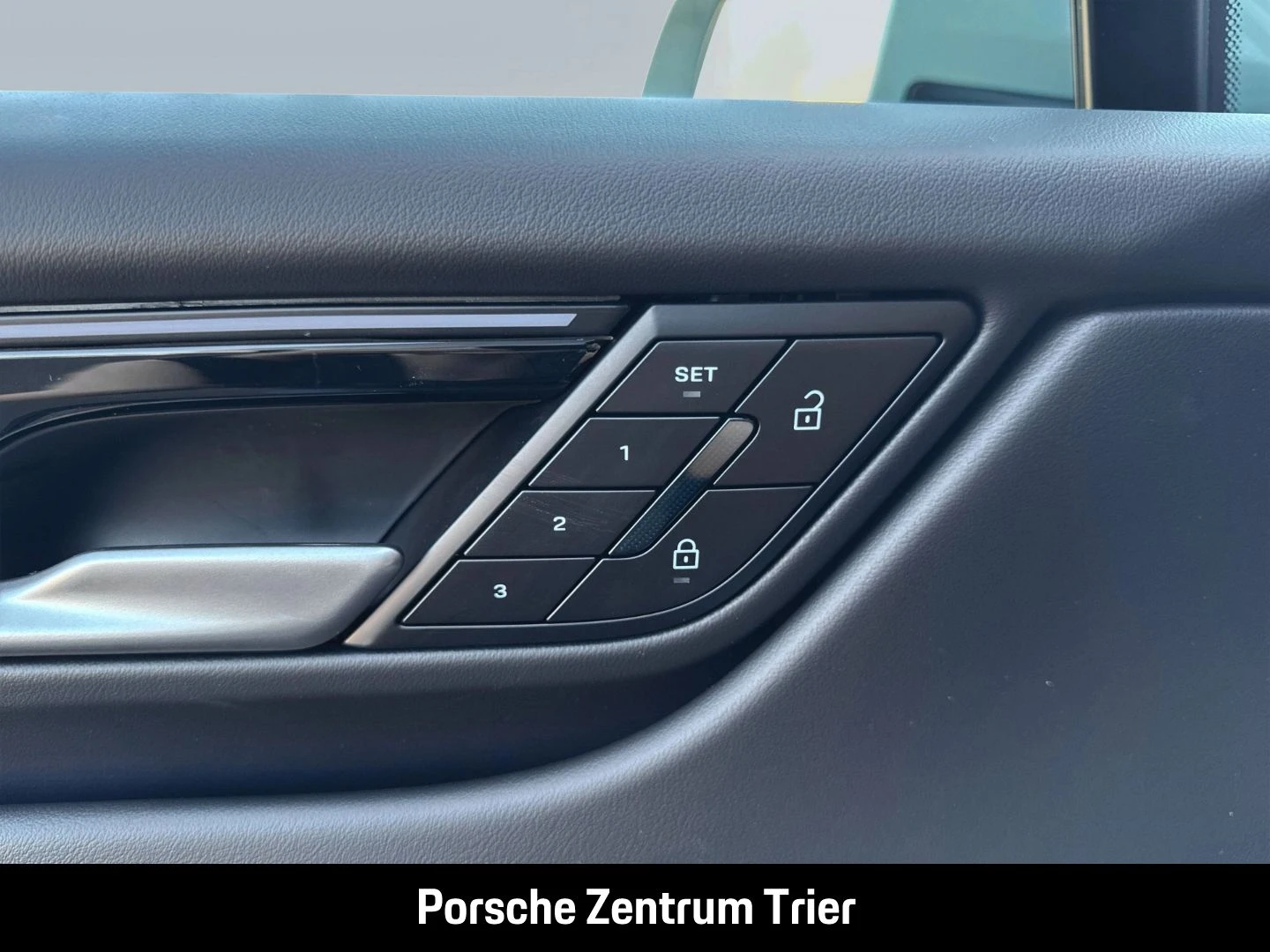 Porsche-Macan-image-22