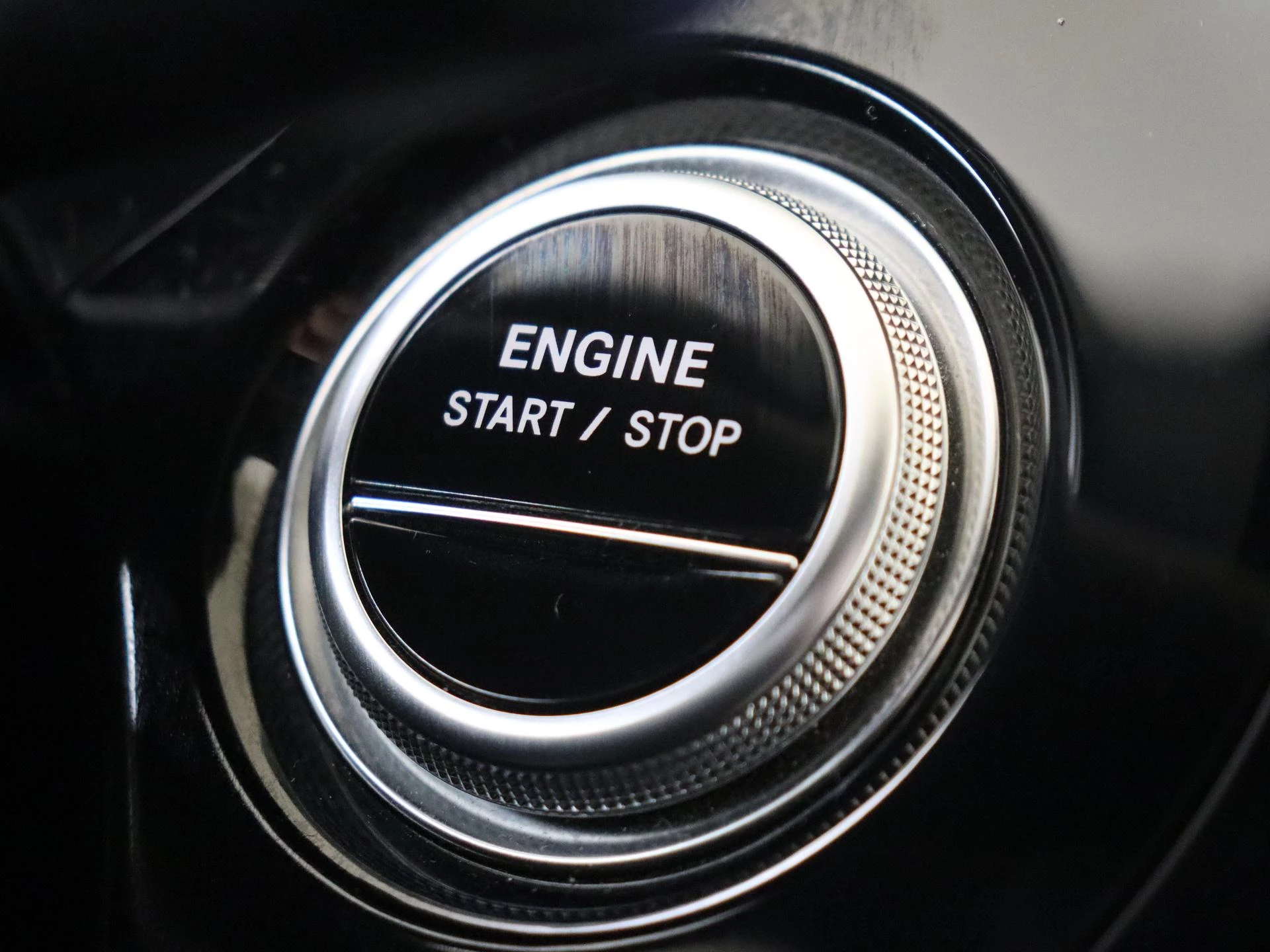 Mercedes-Benz-E-Klasse-image-25