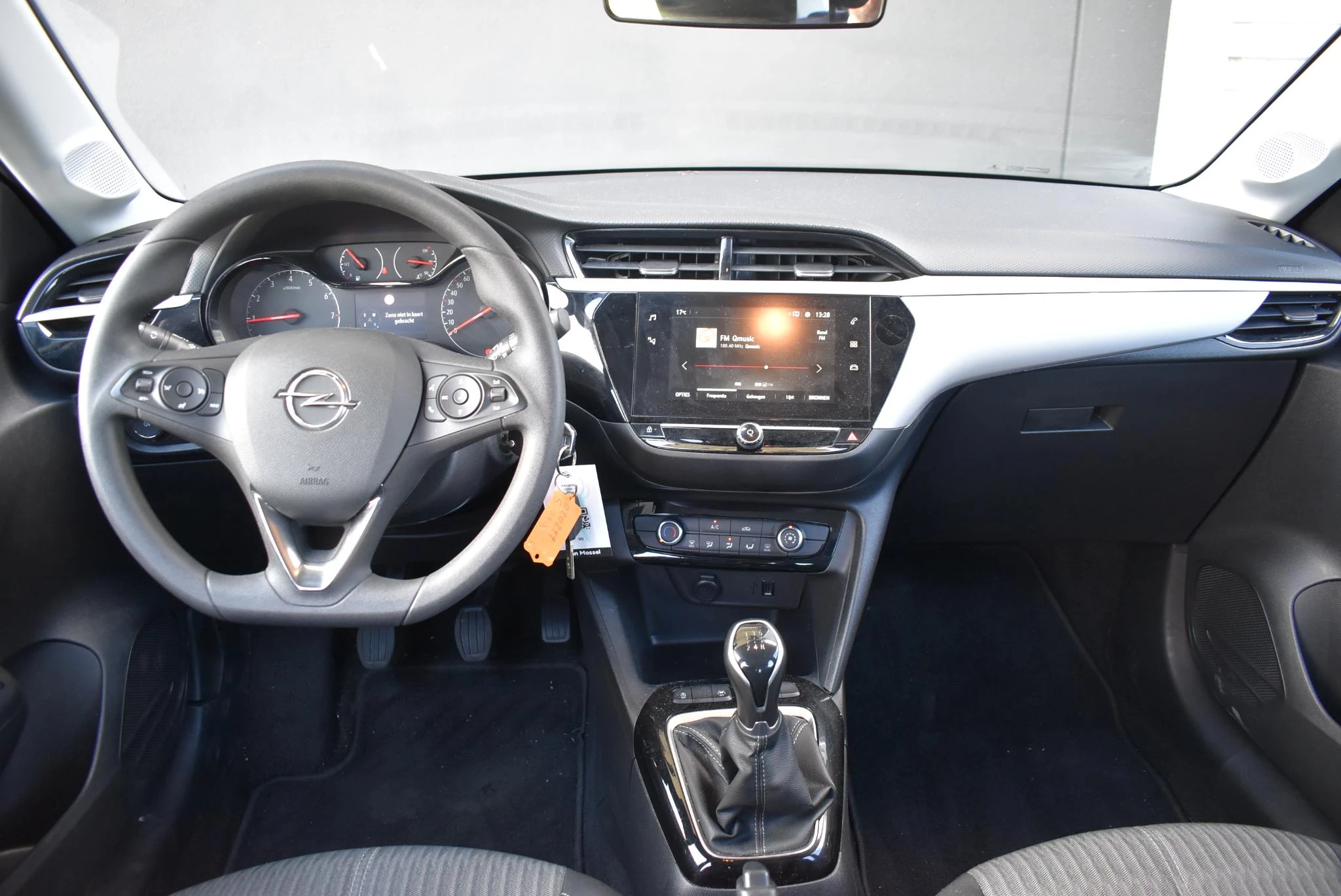 Opel-Corsa-image-10