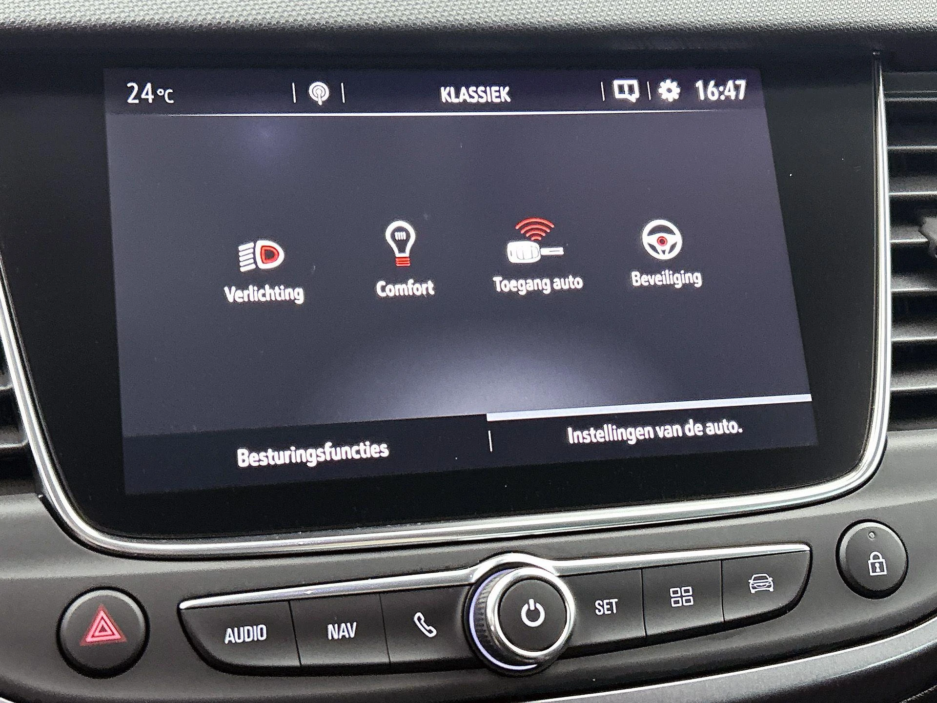 Opel-Crossland X-image-9