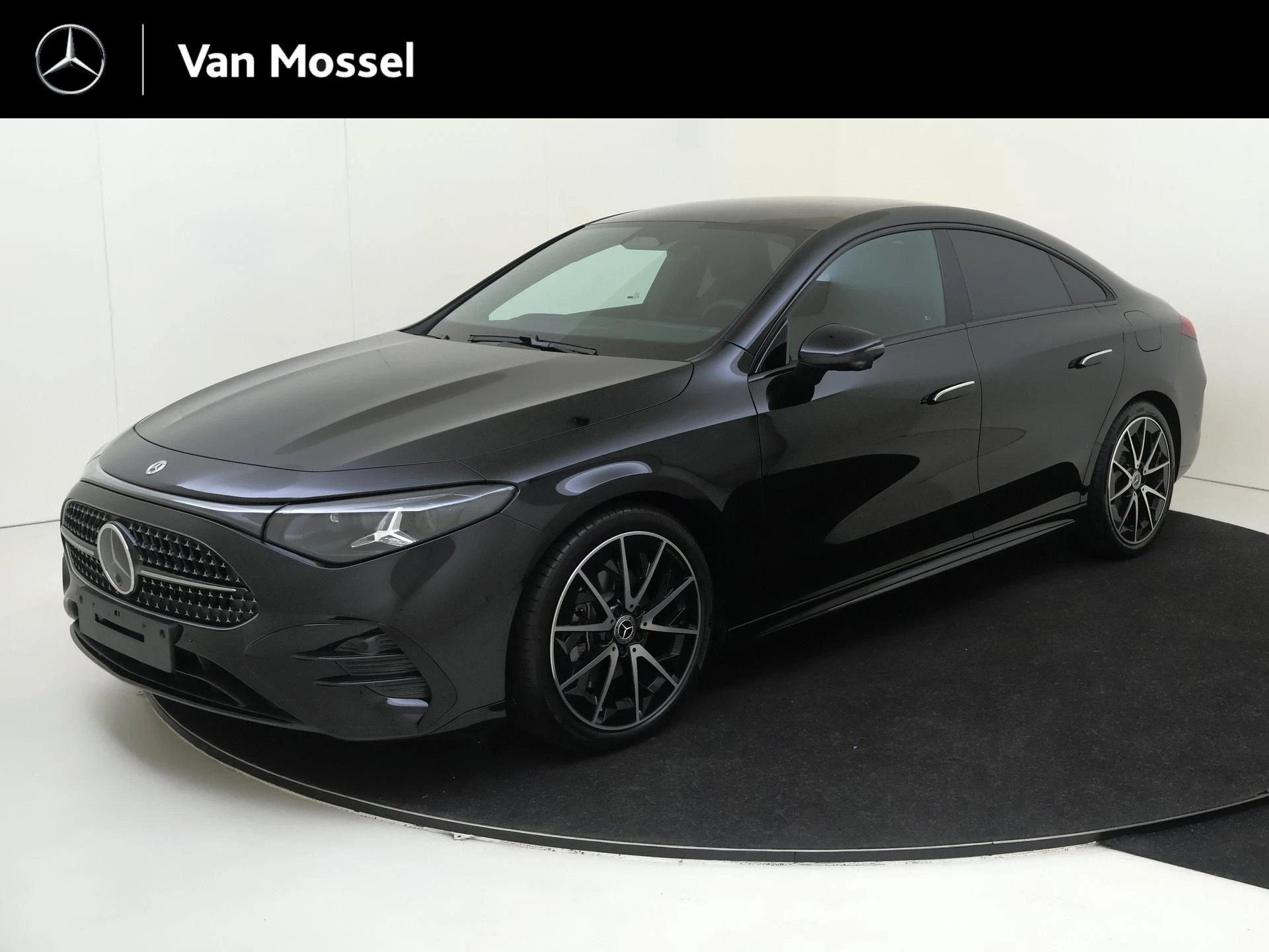 Mercedes-Benz-CLA-image-0
