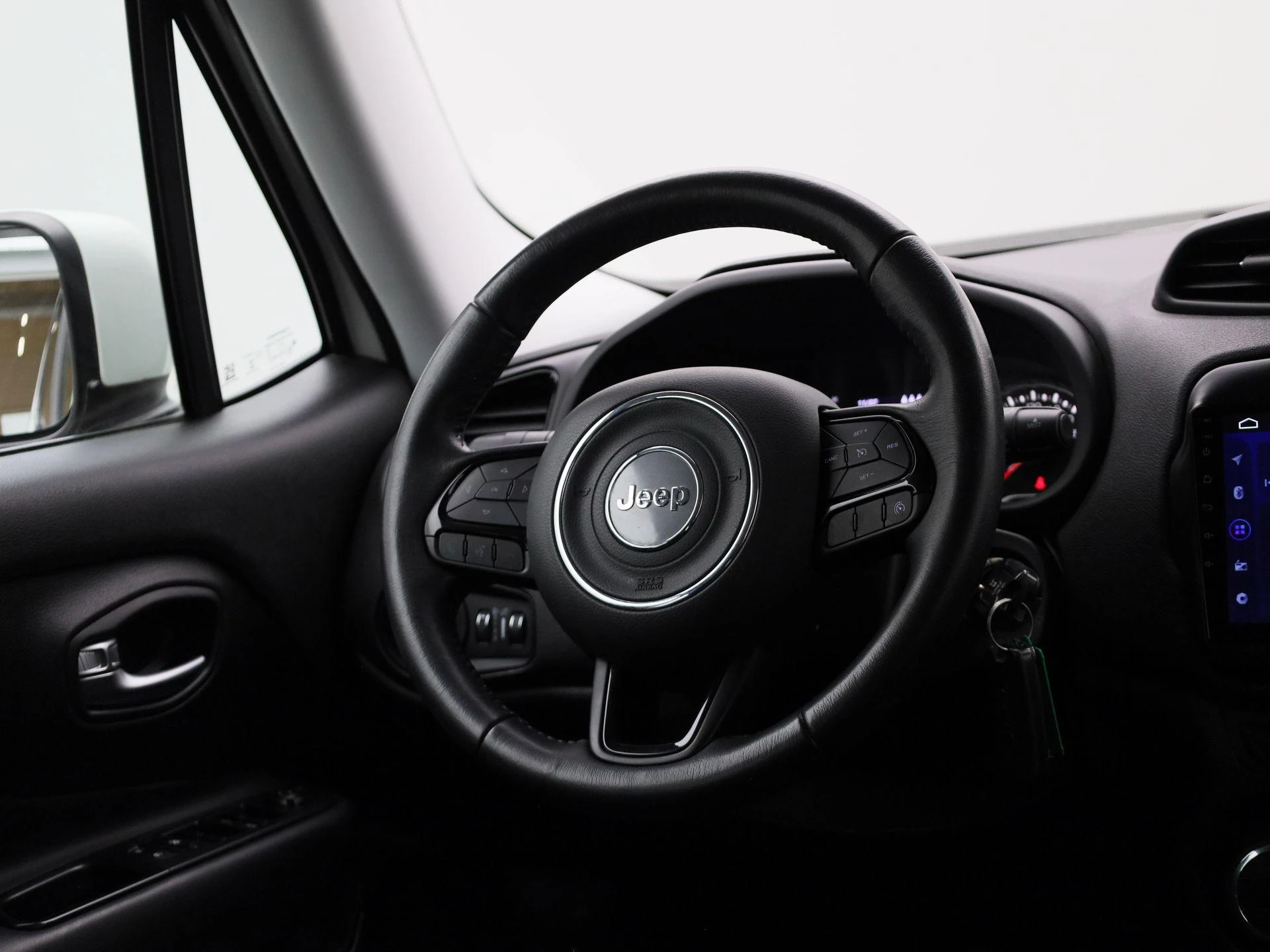 Jeep-Renegade-image-32