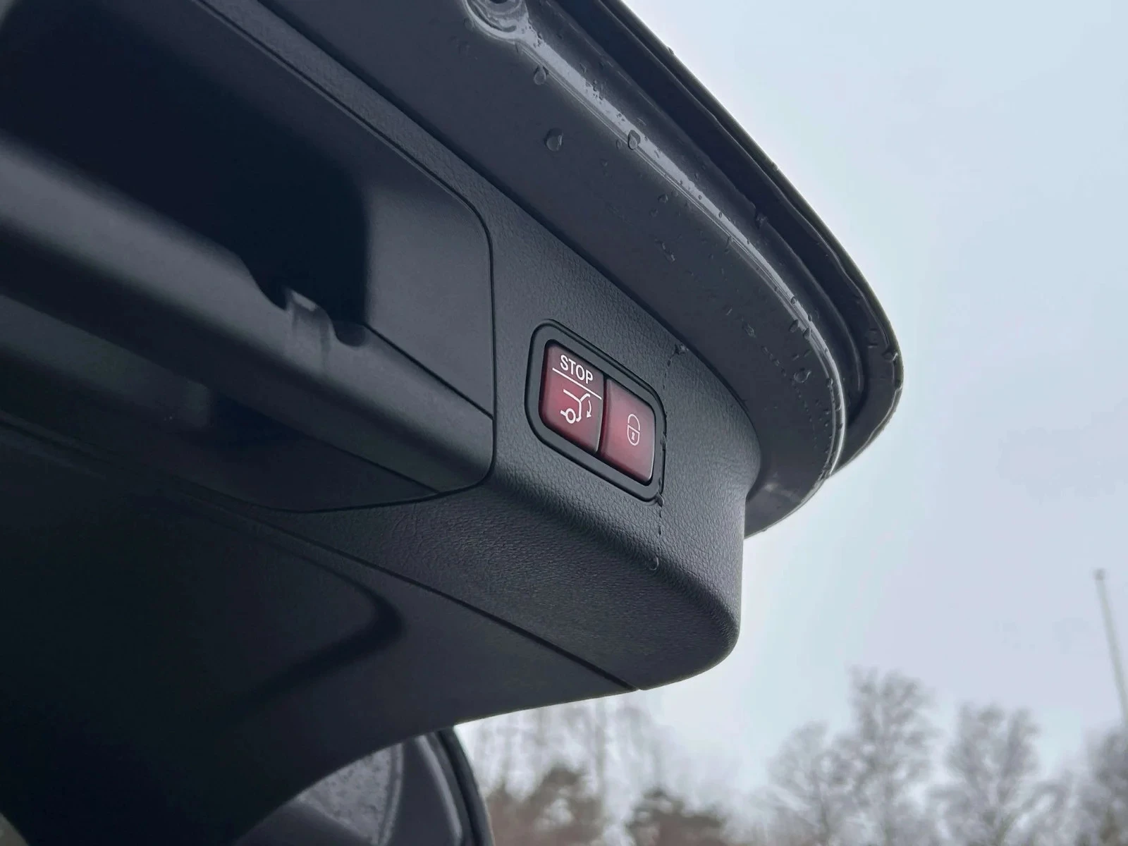 Mercedes-Benz-EQA-image-21